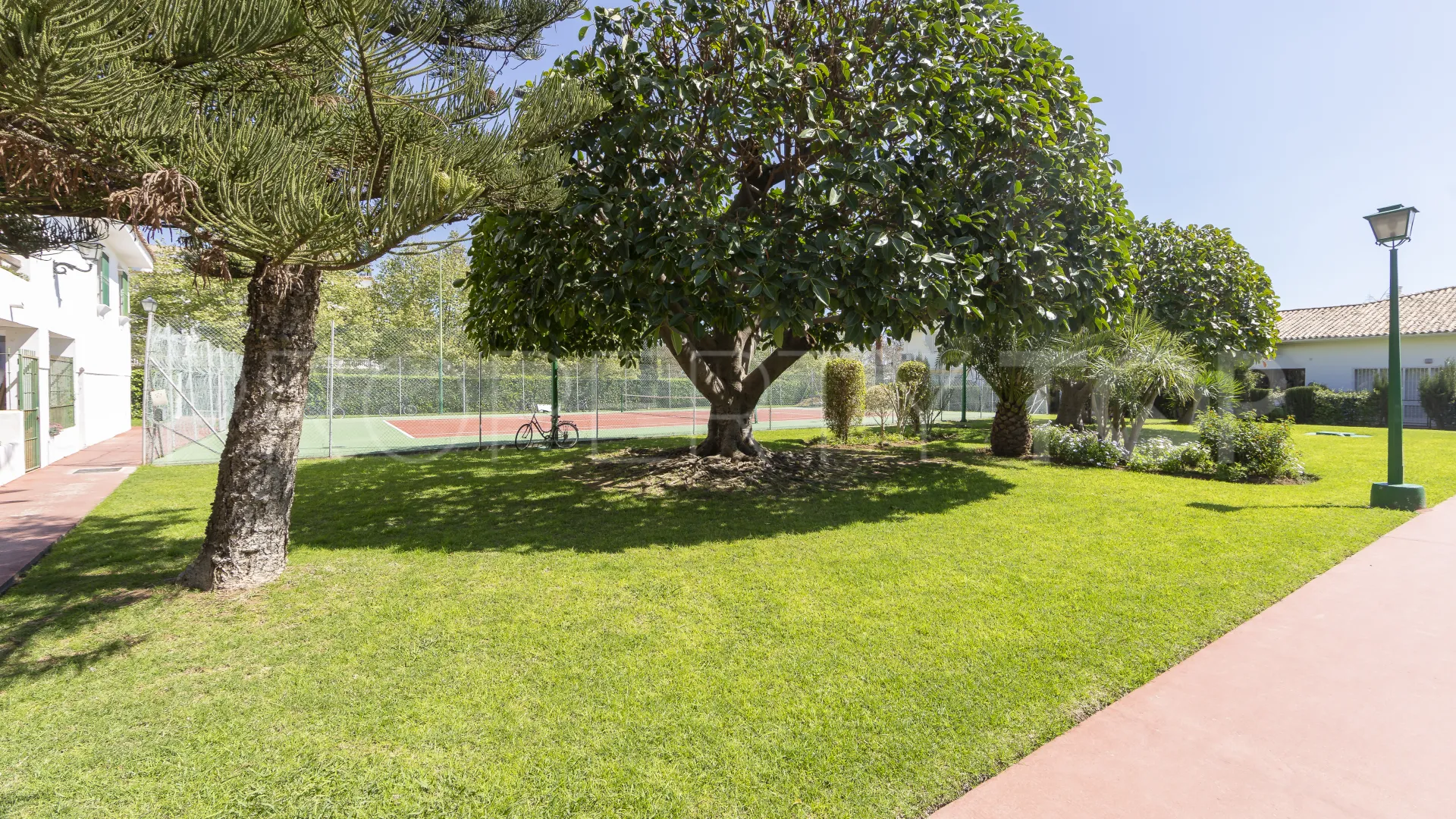 Se vende apartamento en La Carolina de 2 dormitorios