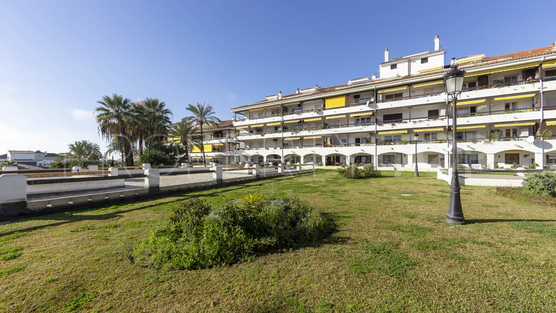 Se vende apartamento en La Carolina de 2 dormitorios