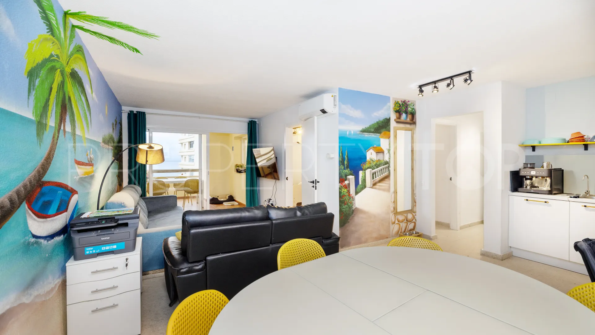 Apartamento con 4 dormitorios en venta en Marbella Centro