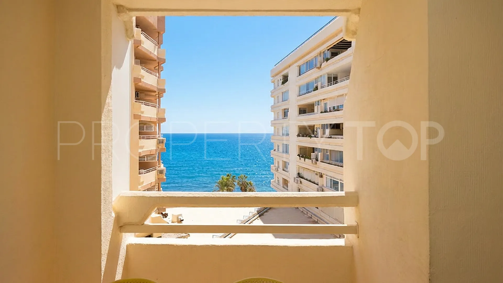 Apartamento con 4 dormitorios en venta en Marbella Centro