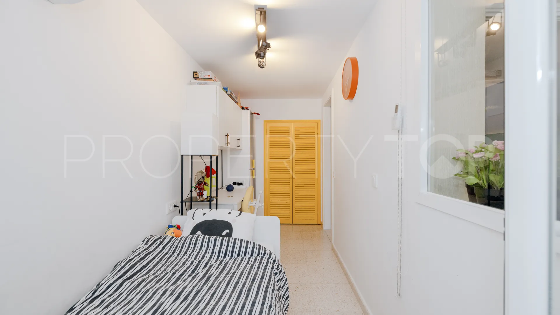 Apartamento con 4 dormitorios en venta en Marbella Centro