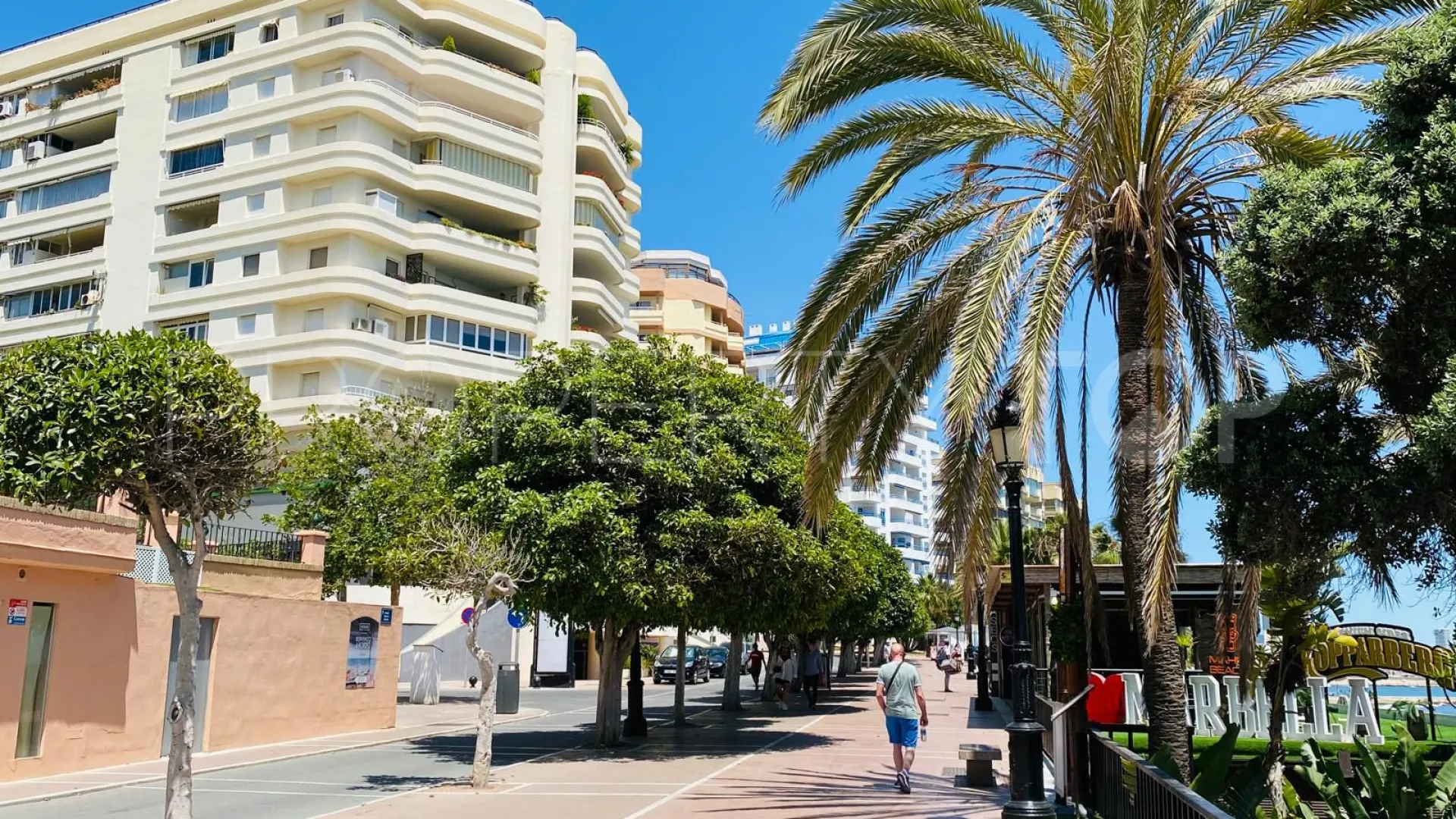 Apartamento con 4 dormitorios en venta en Marbella Centro