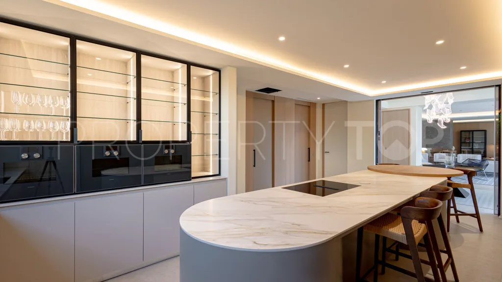 Se vende villa en Los Monteros