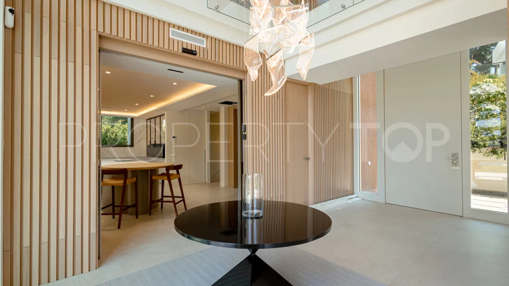 Se vende villa en Los Monteros