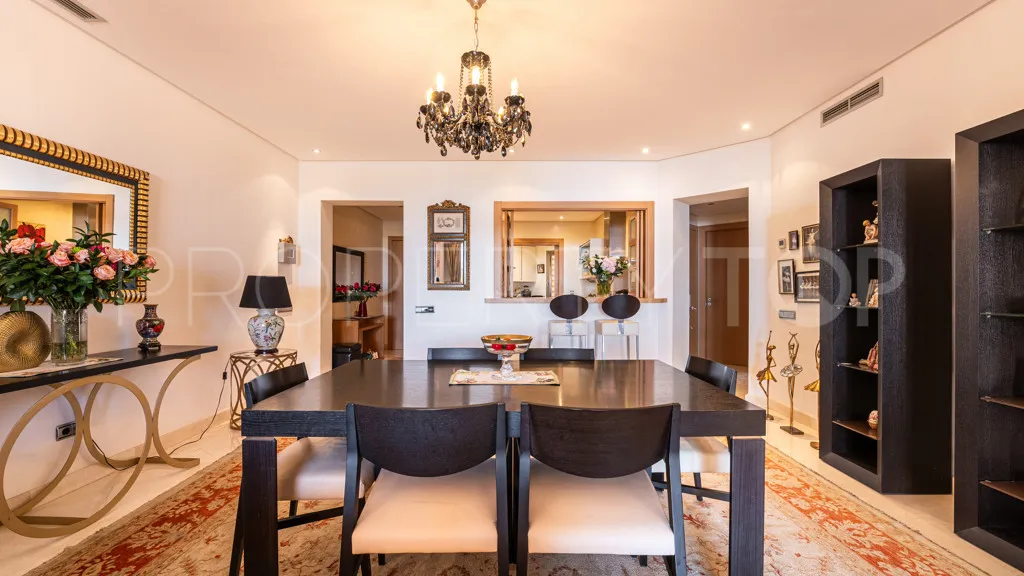 Apartamento a la venta con 3 dormitorios en Mansion Club