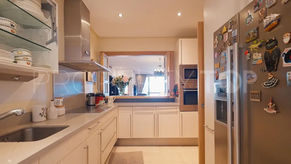 Apartamento a la venta con 3 dormitorios en Mansion Club