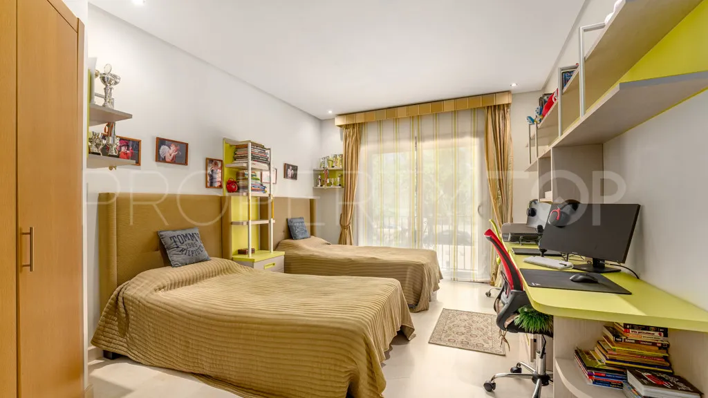 Apartamento a la venta con 3 dormitorios en Mansion Club