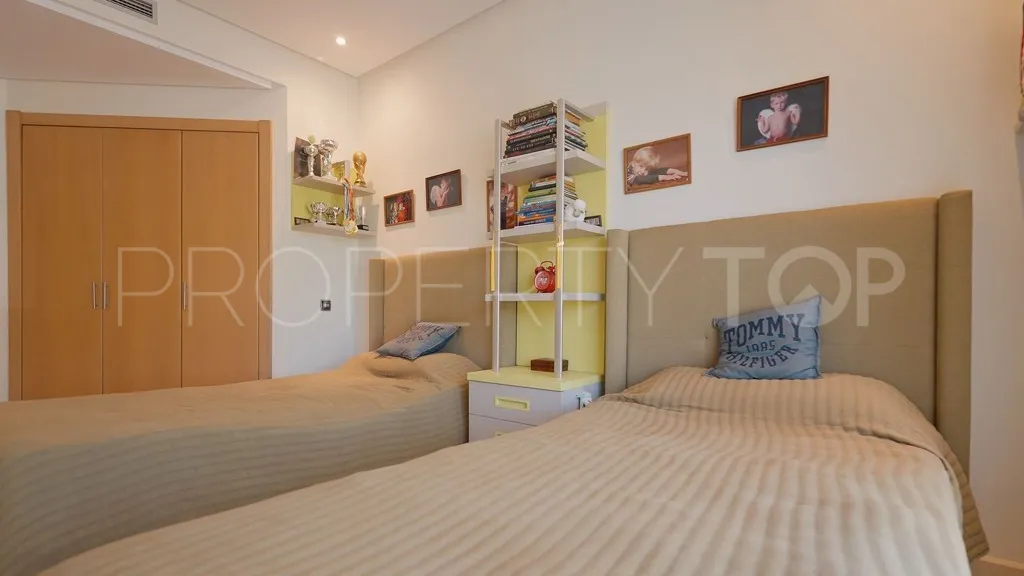 Apartamento a la venta con 3 dormitorios en Mansion Club