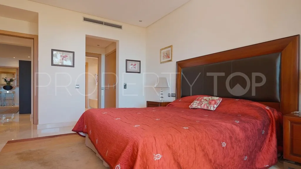 Apartamento a la venta con 3 dormitorios en Mansion Club