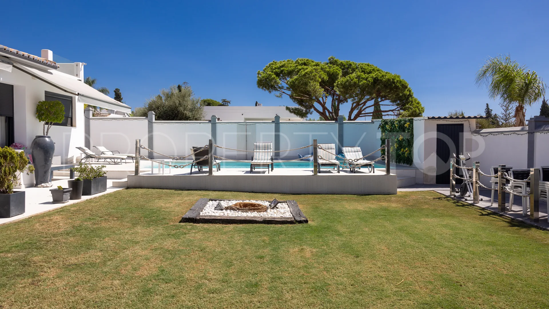 Villa en venta con 5 dormitorios en El Mirador