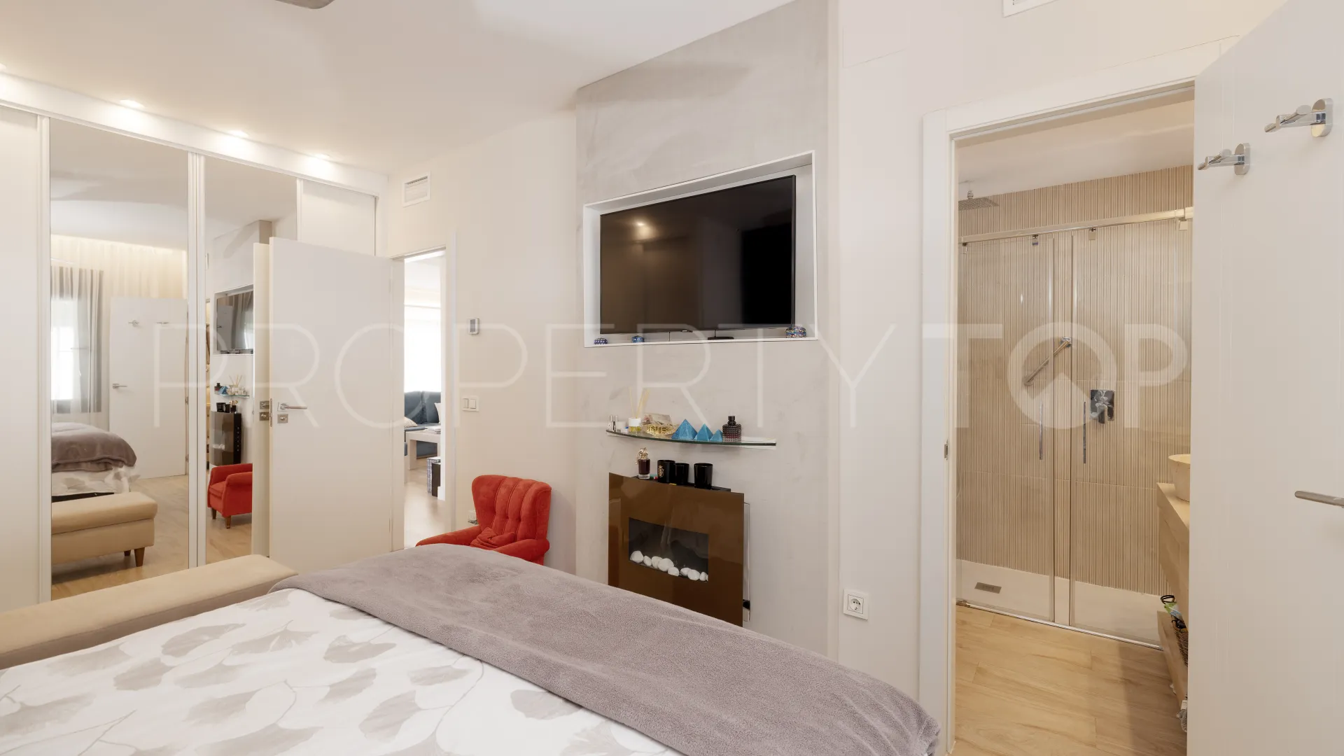 Villa en venta con 5 dormitorios en El Mirador