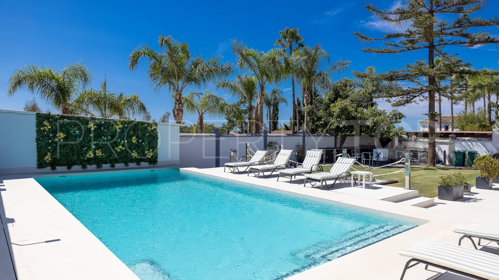 Villa en venta con 5 dormitorios en El Mirador