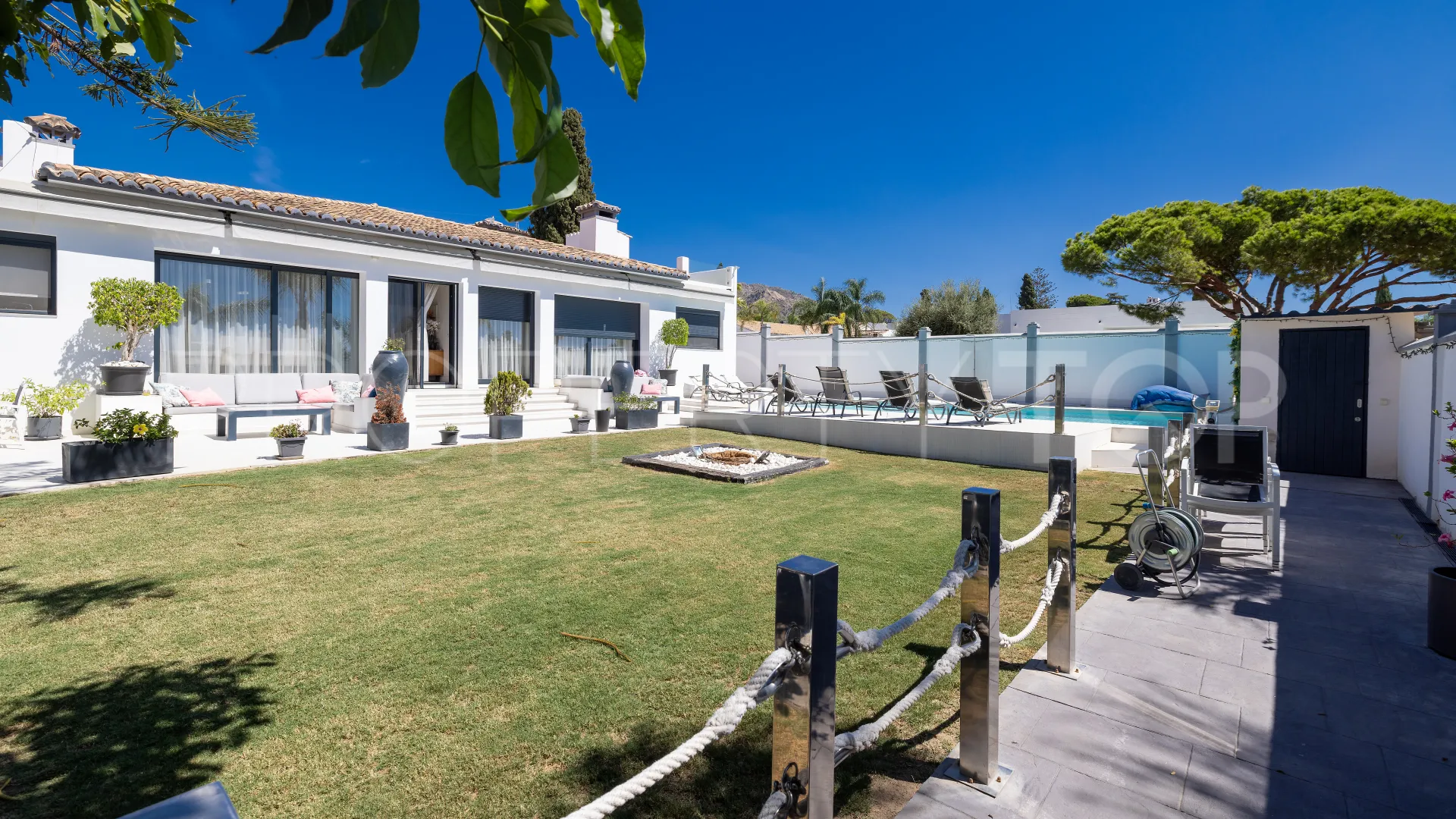 Villa en venta con 5 dormitorios en El Mirador