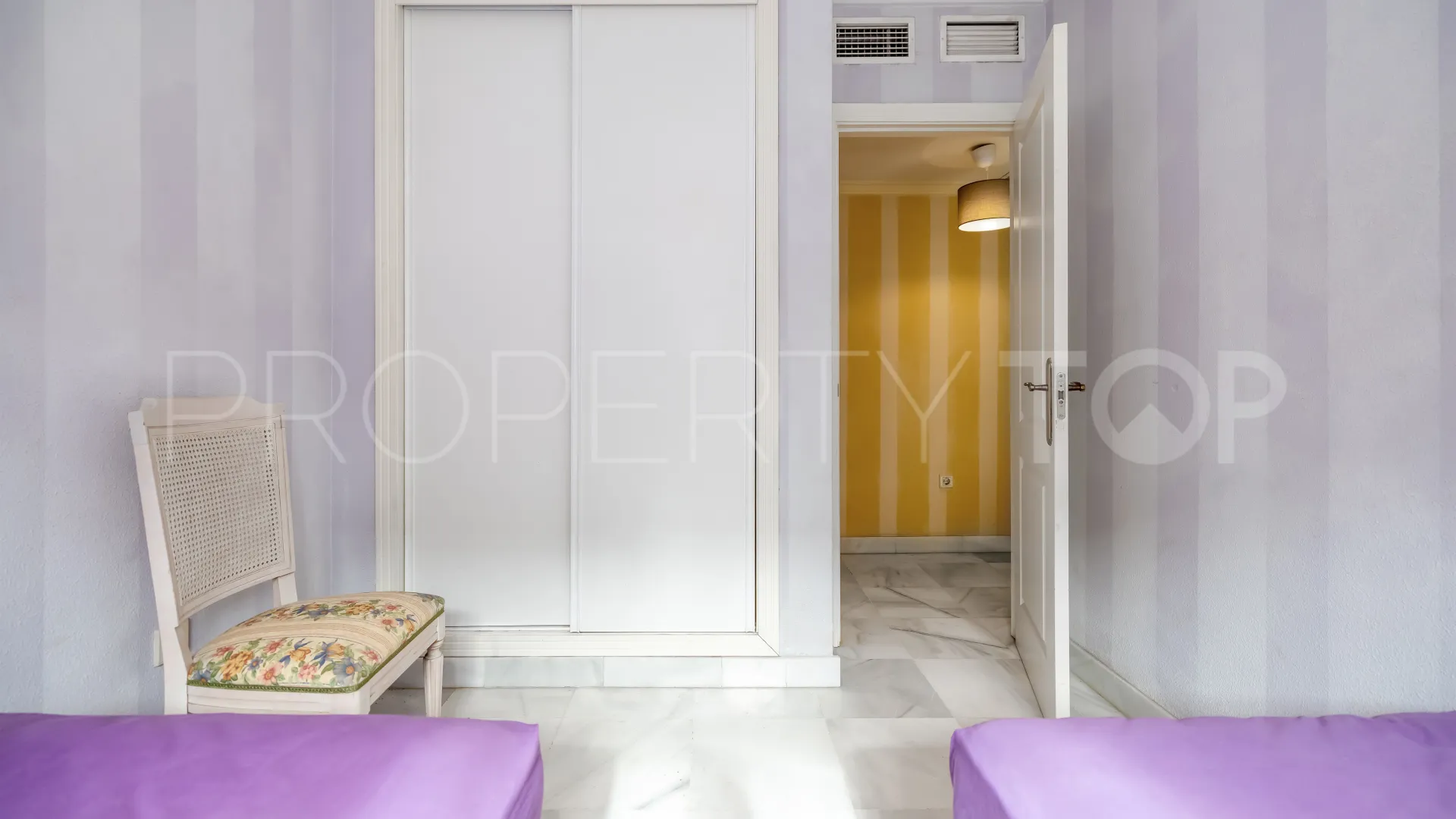 Buy Los Pinos de Nagüeles 3 bedrooms apartment