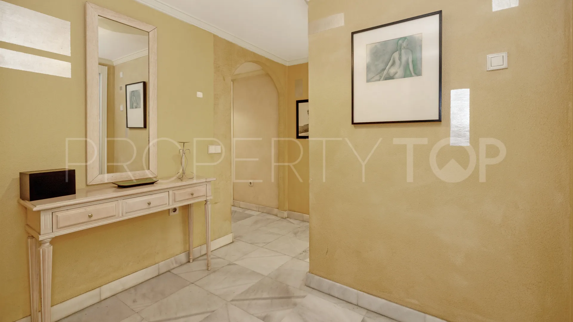 Buy Los Pinos de Nagüeles 3 bedrooms apartment