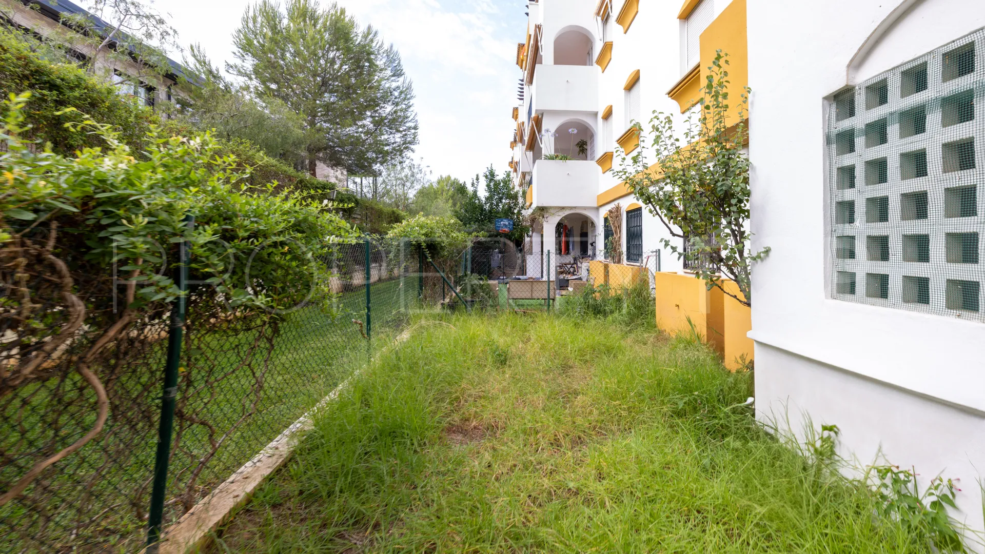 Buy Los Pinos de Nagüeles 3 bedrooms apartment