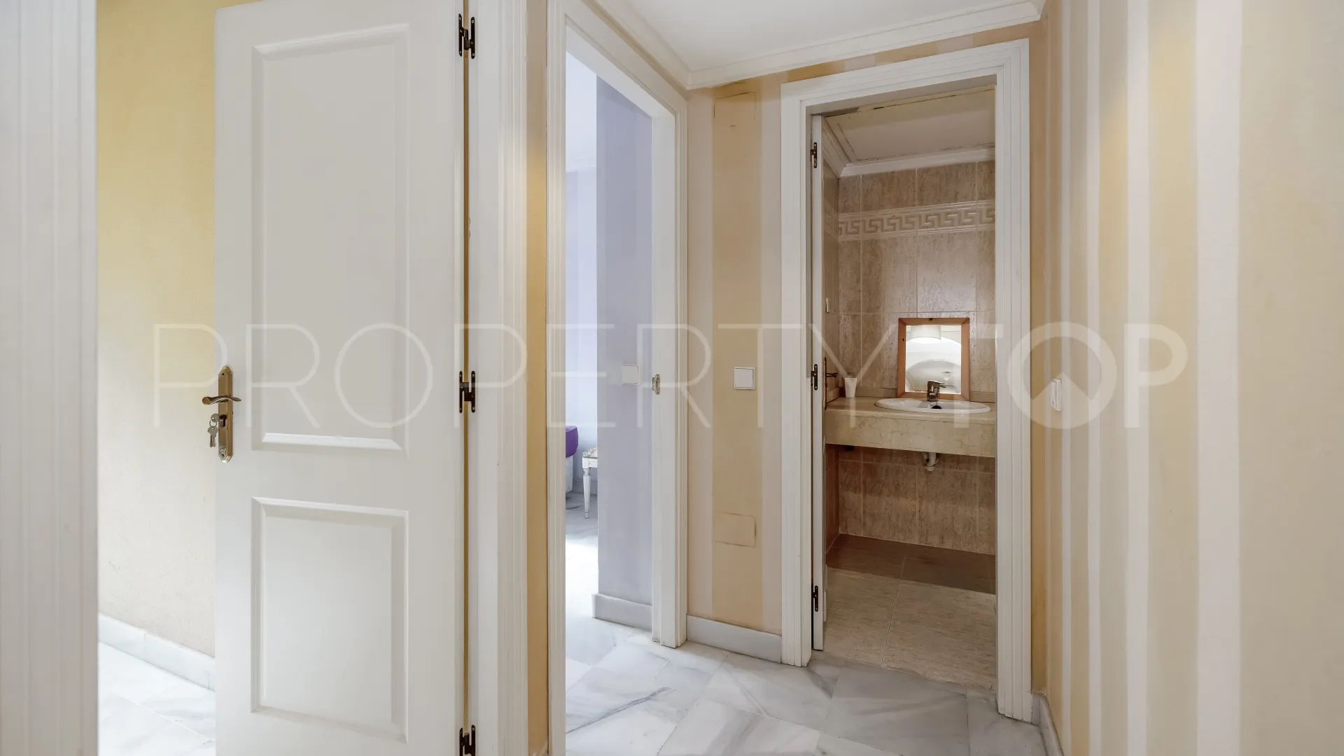 Buy Los Pinos de Nagüeles 3 bedrooms apartment