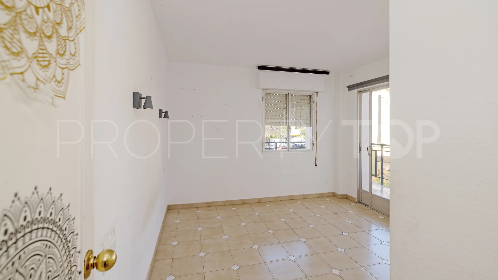 2 bedrooms apartment in Marbella Centro for sale