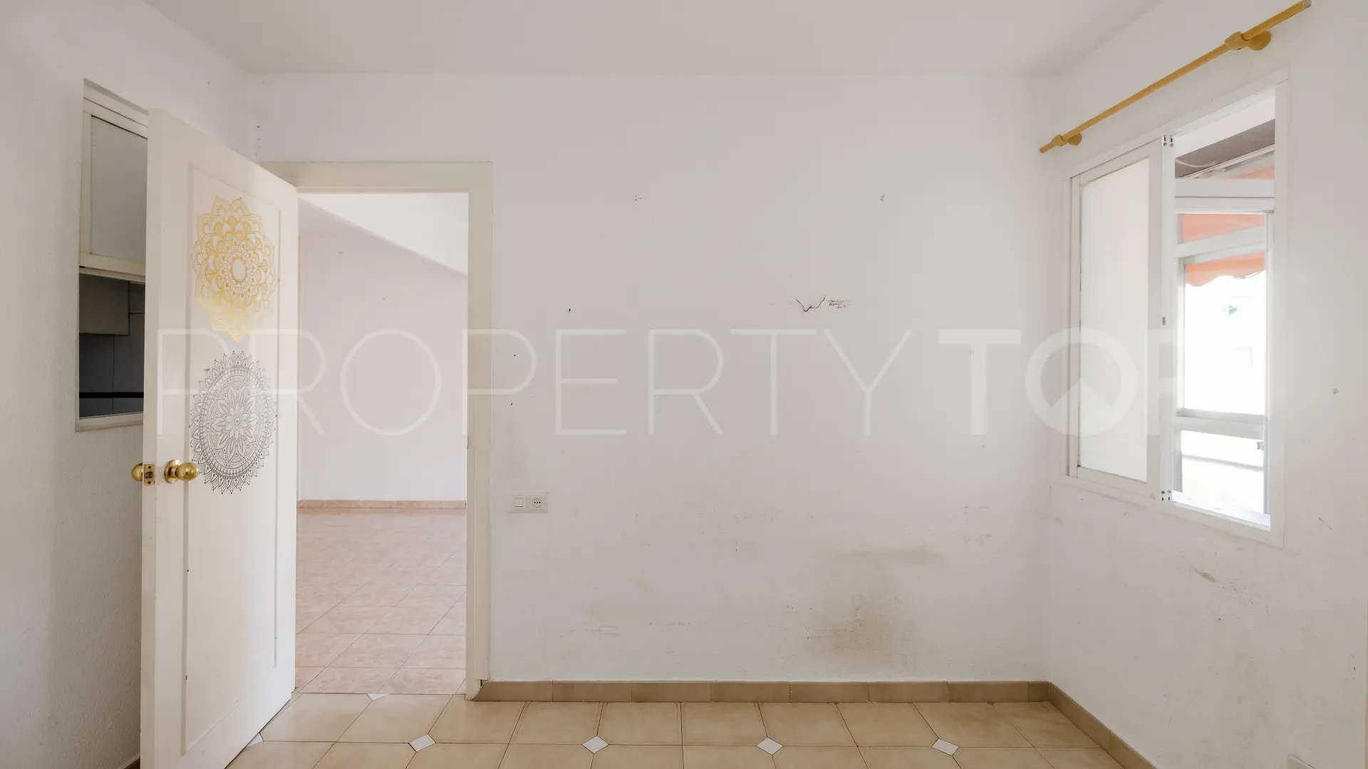 2 bedrooms apartment in Marbella Centro for sale