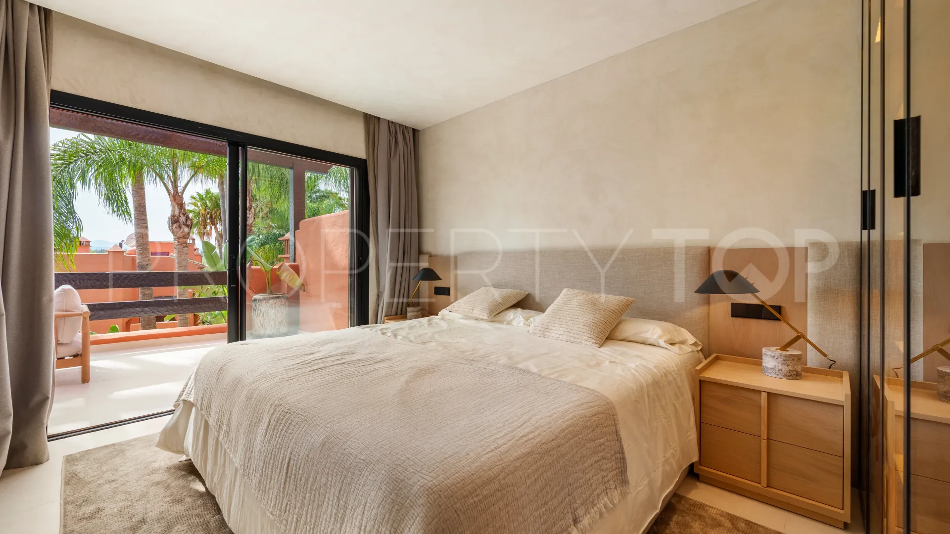 Se vende adosado de 4 dormitorios en Marbella Club