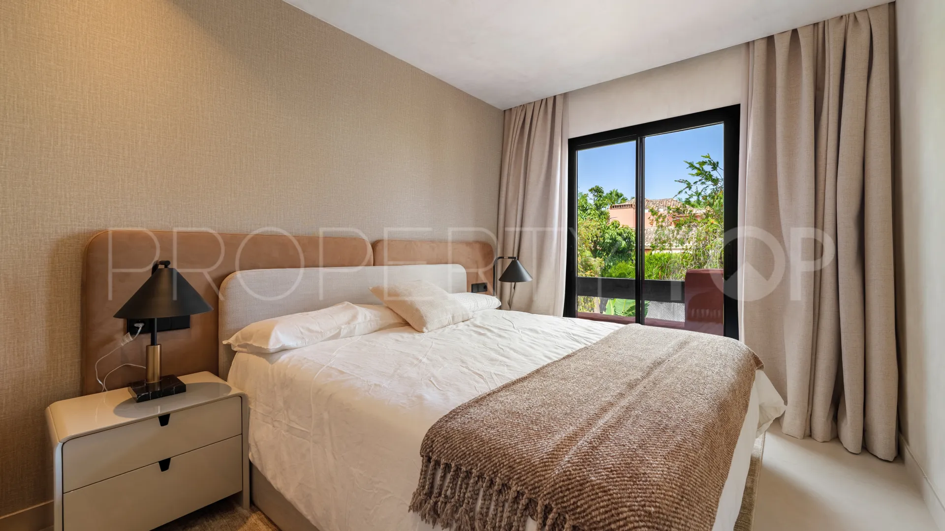 Se vende adosado de 4 dormitorios en Marbella Club