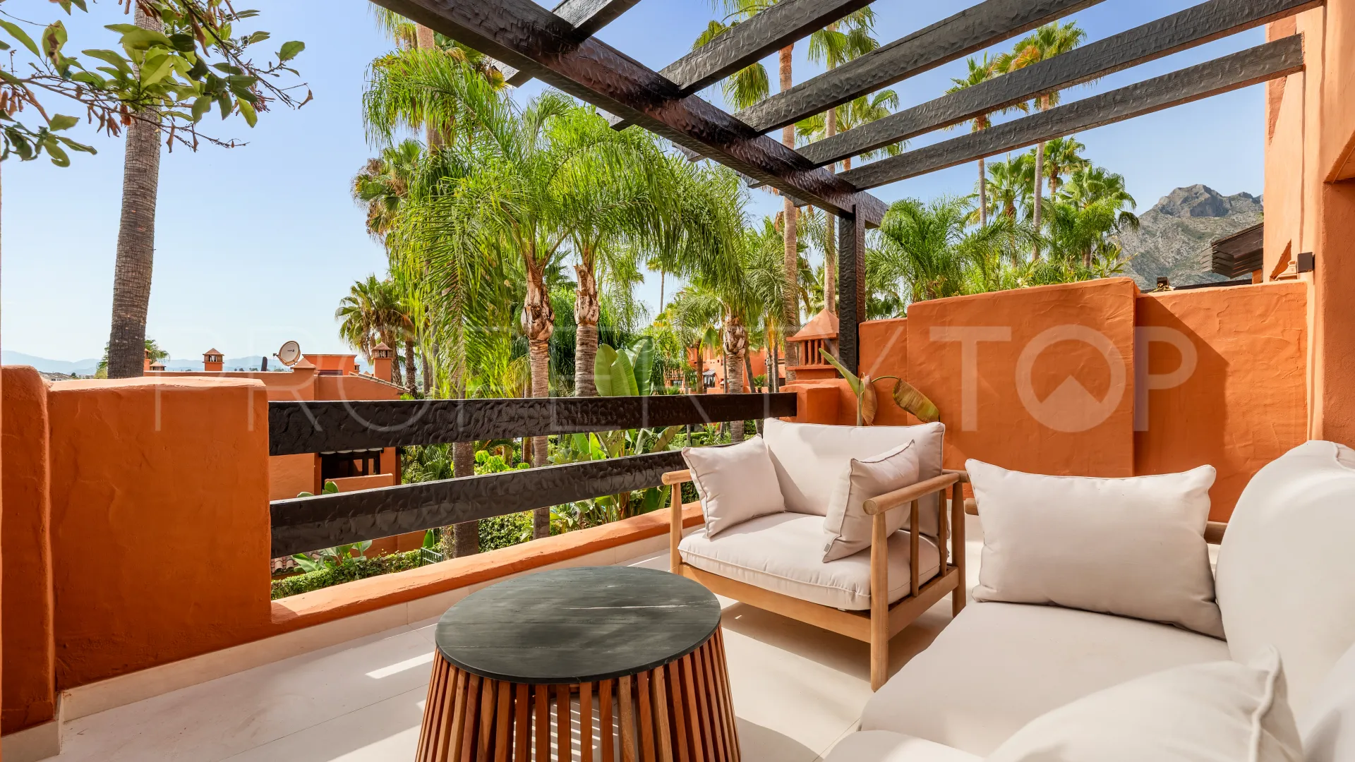 Se vende adosado de 4 dormitorios en Marbella Club