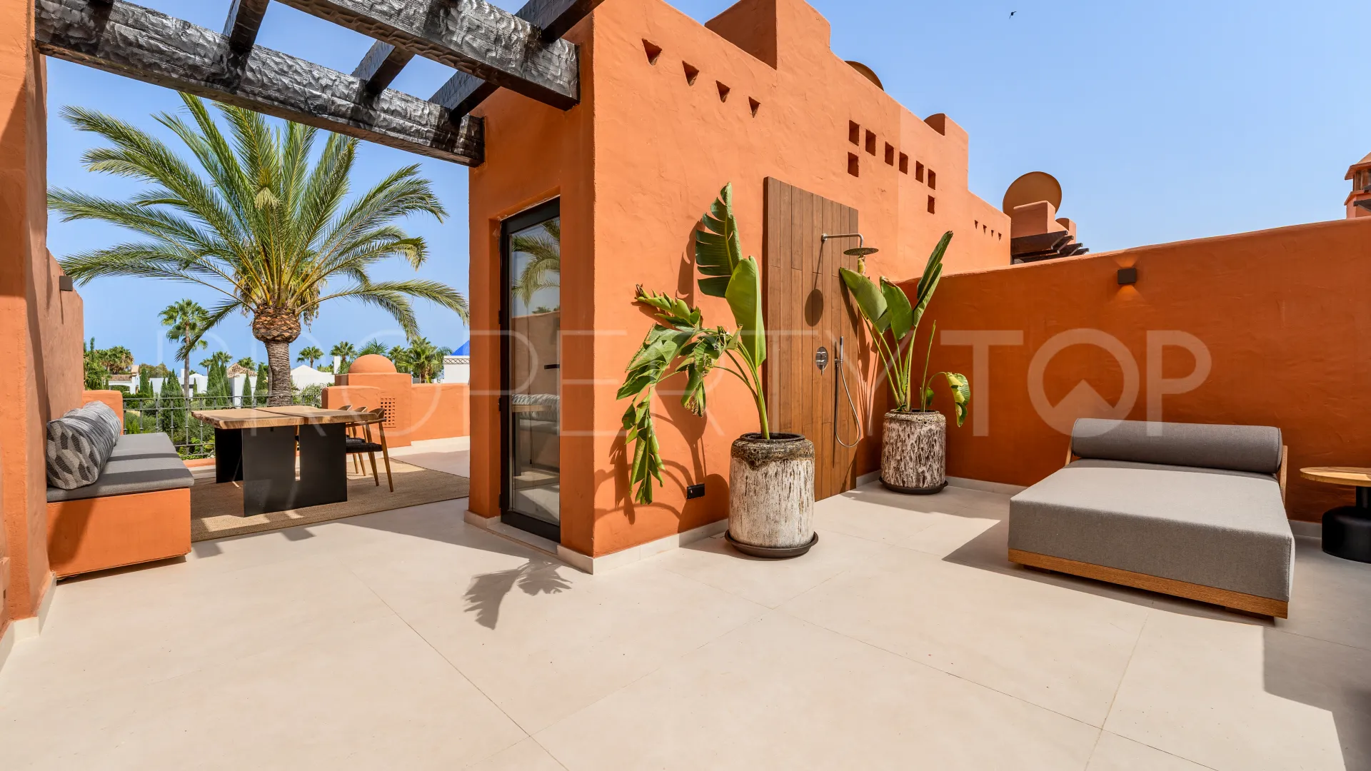 Se vende adosado de 4 dormitorios en Marbella Club