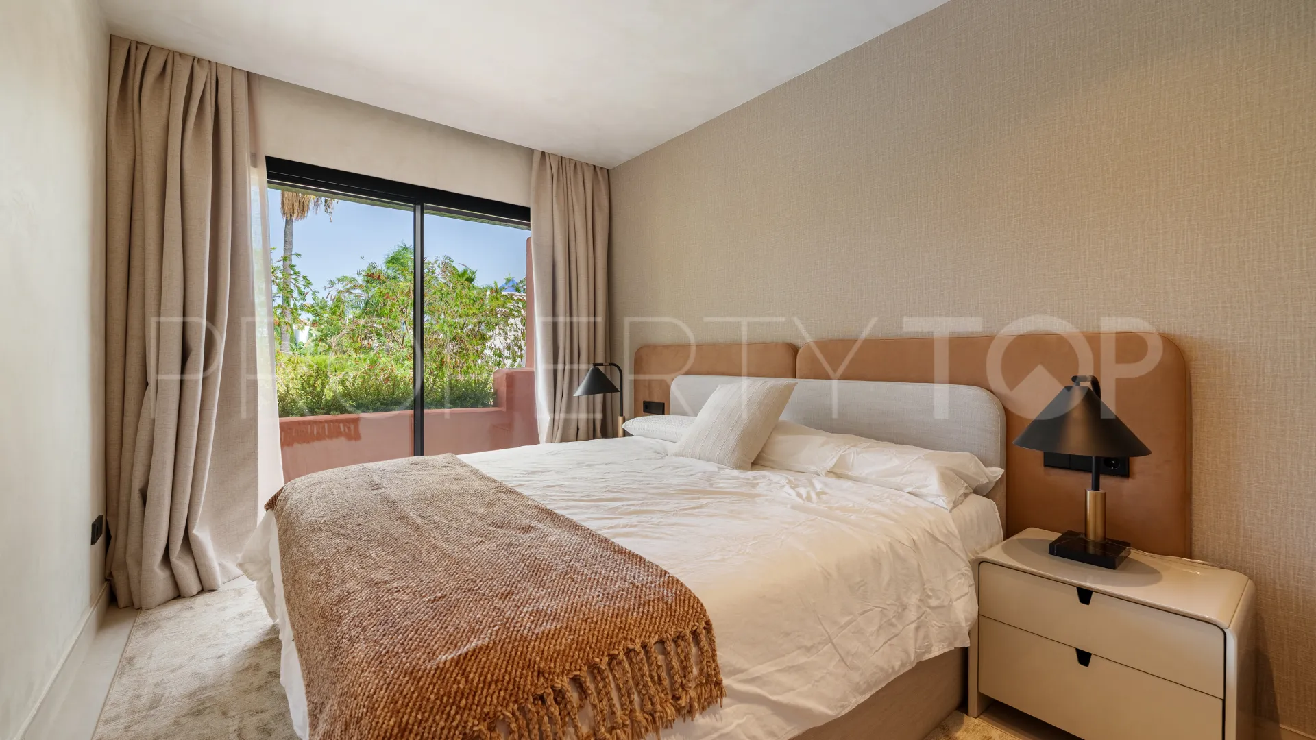 Se vende adosado de 4 dormitorios en Marbella Club