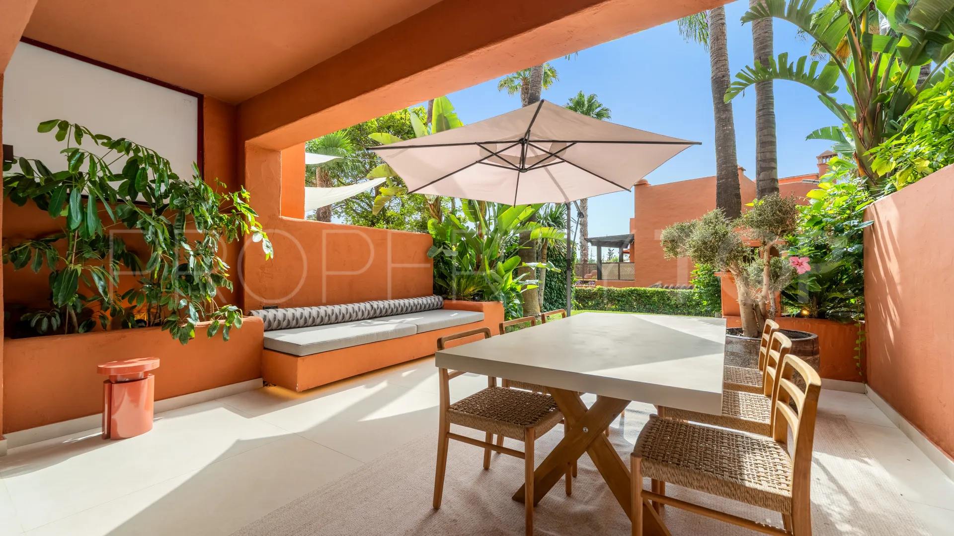 Se vende adosado de 4 dormitorios en Marbella Club