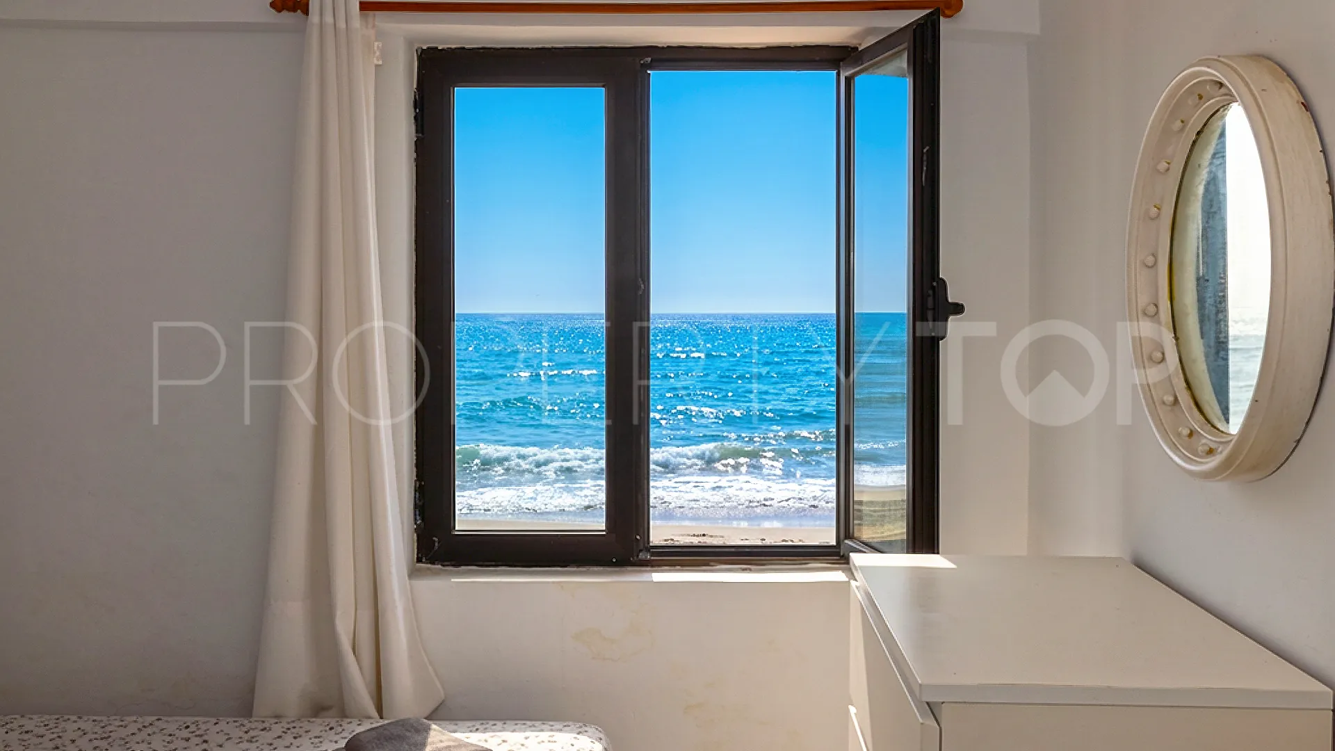 Butiplaya, pareado en venta con 4 dormitorios