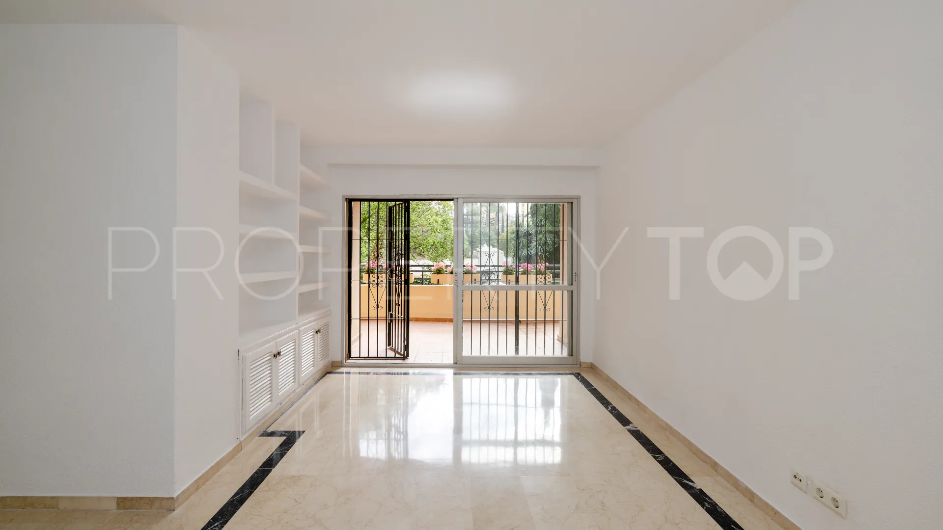 Apartamento en venta con 4 dormitorios en Marbella Ciudad
