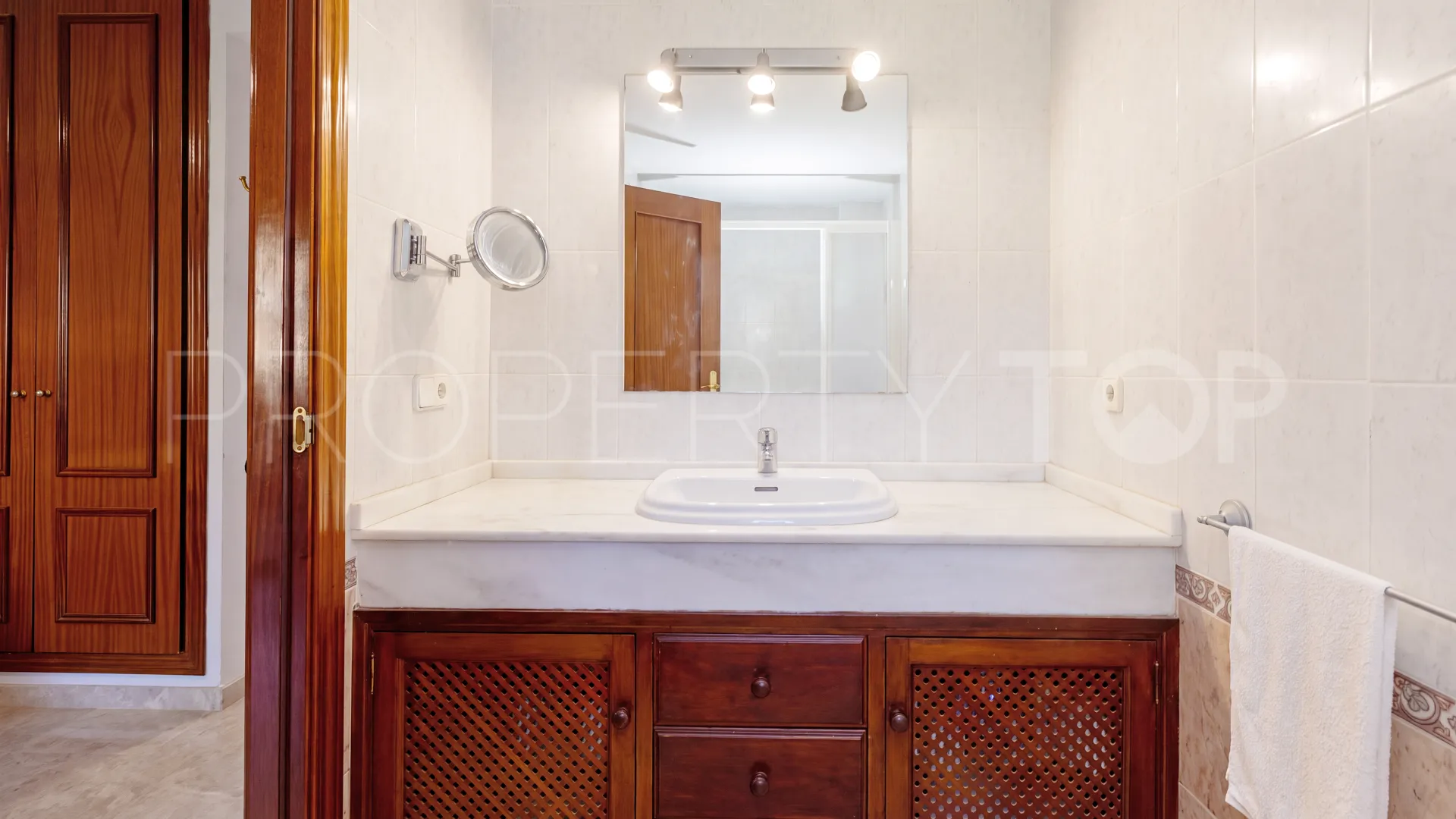 Sierramar, adosado a la venta con 4 dormitorios