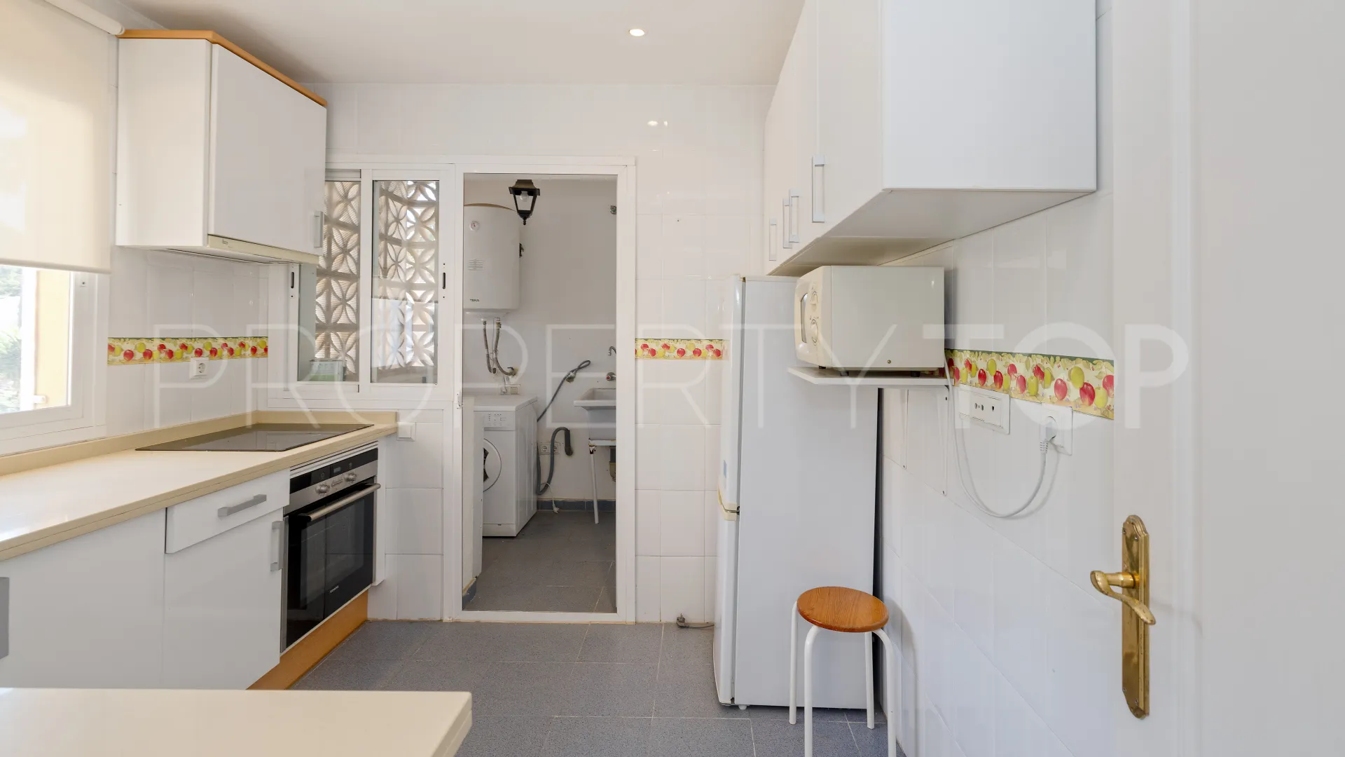 For sale apartment in Carib Playa with 3 bedrooms