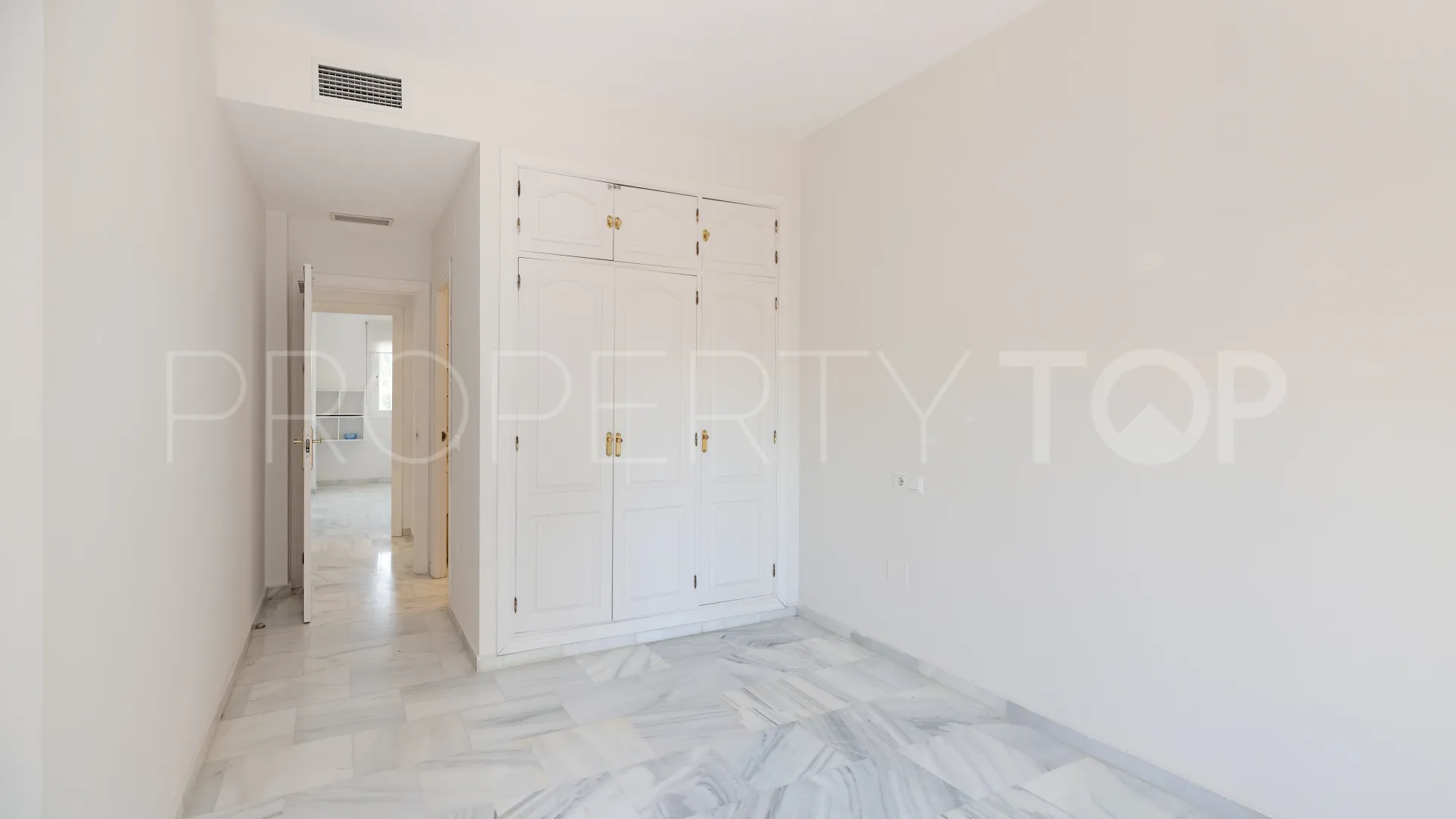 For sale apartment in Carib Playa with 3 bedrooms