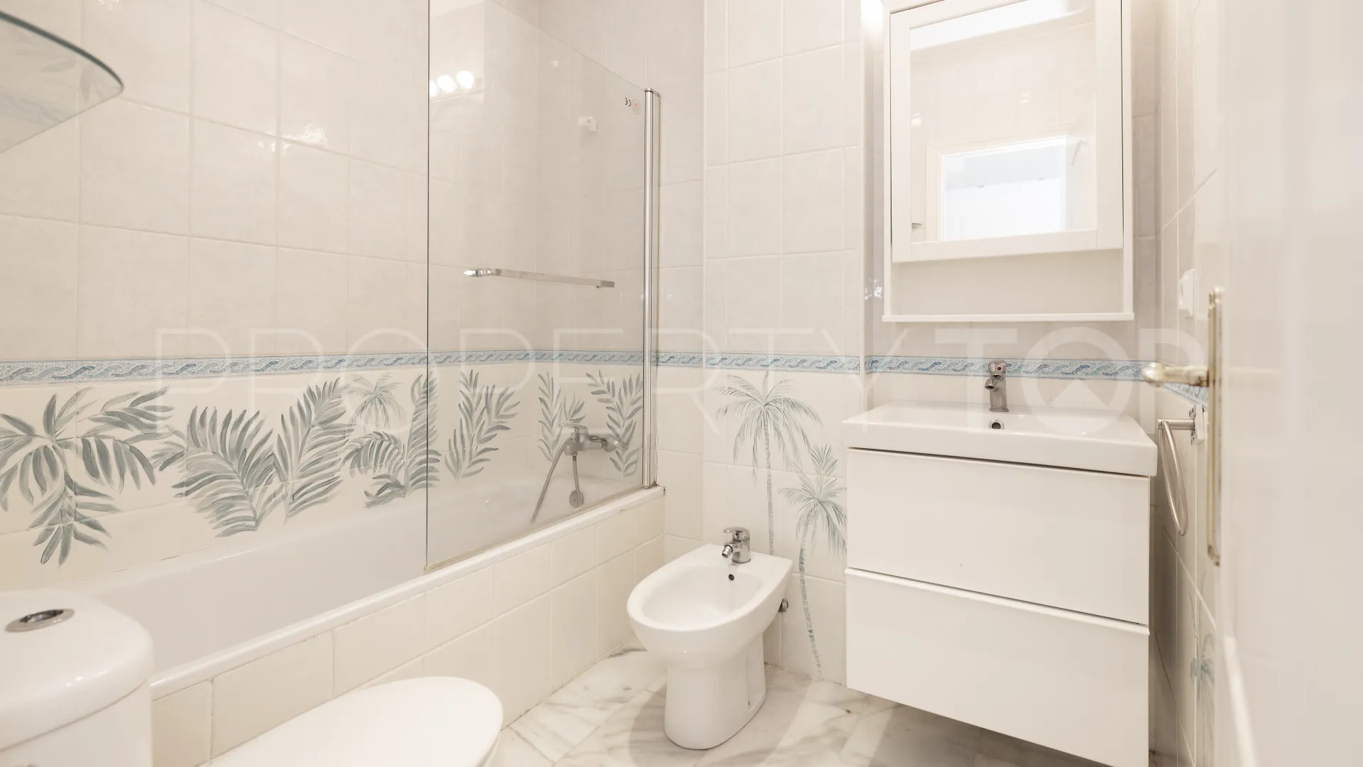 For sale apartment in Carib Playa with 3 bedrooms