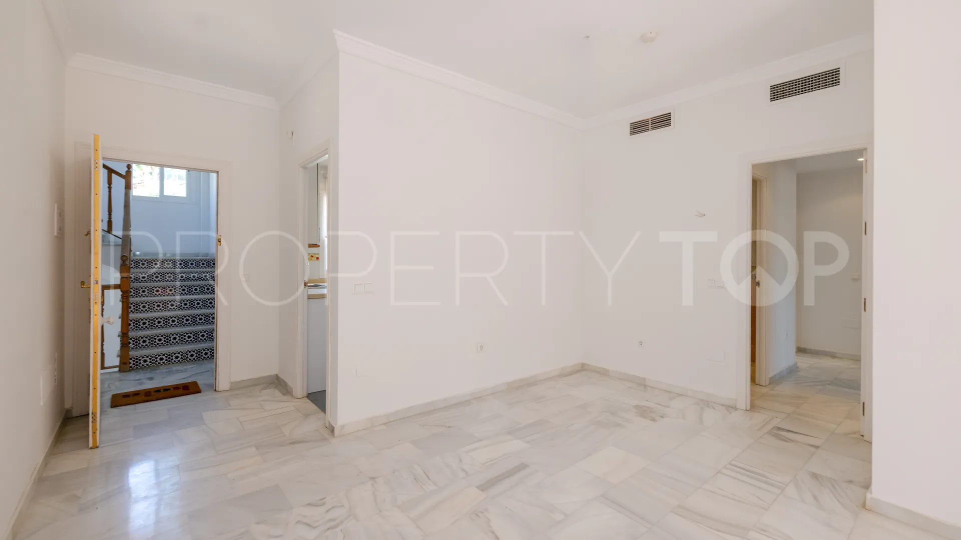 For sale apartment in Carib Playa with 3 bedrooms