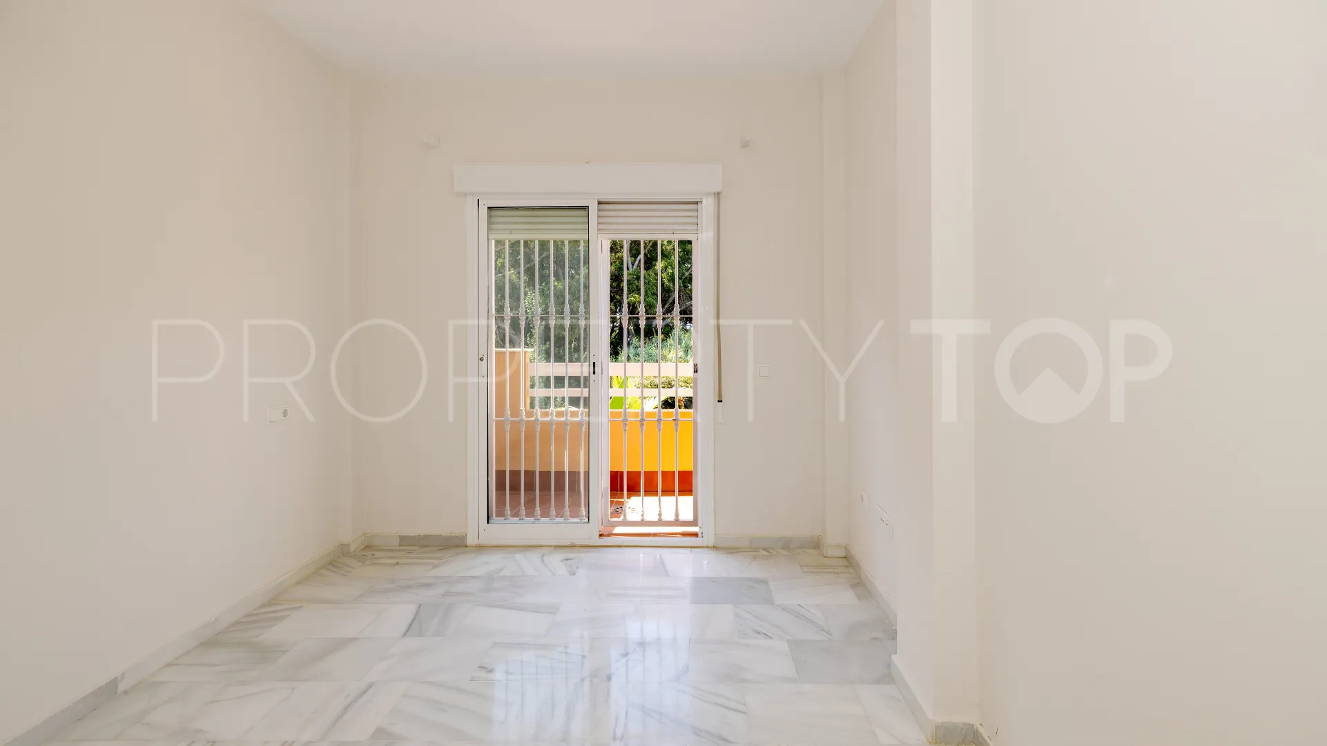 For sale apartment in Carib Playa with 3 bedrooms