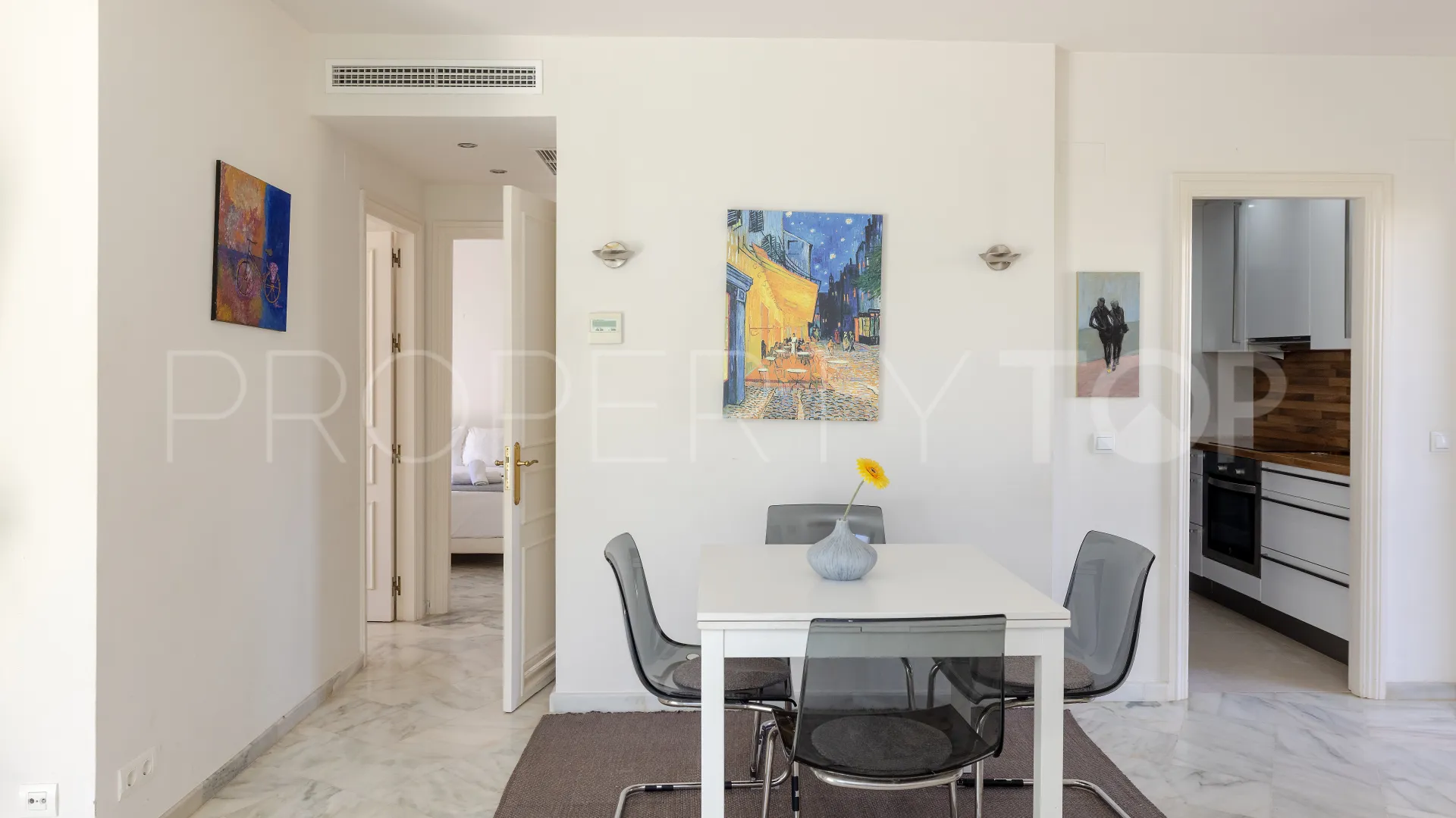 2 bedrooms apartment for sale in Elviria