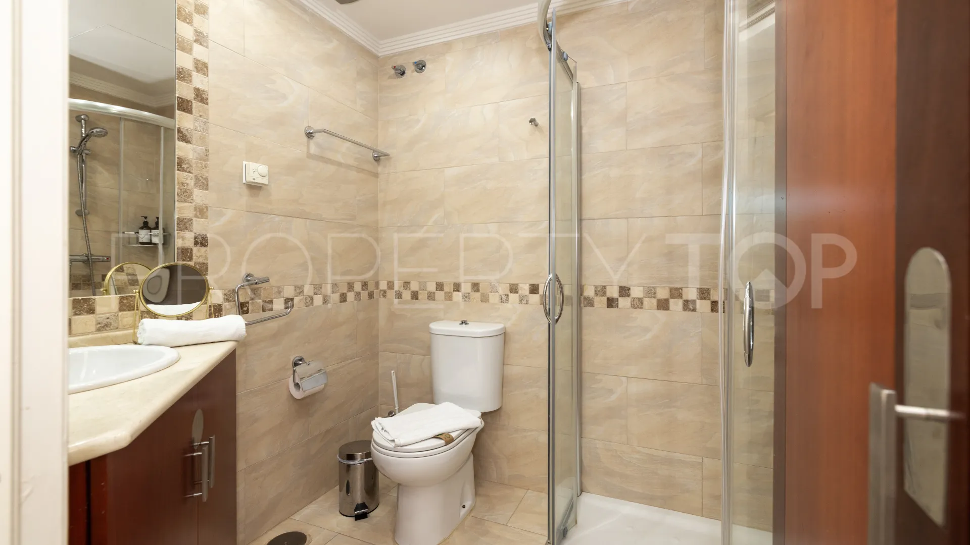 2 bedrooms apartment for sale in Elviria