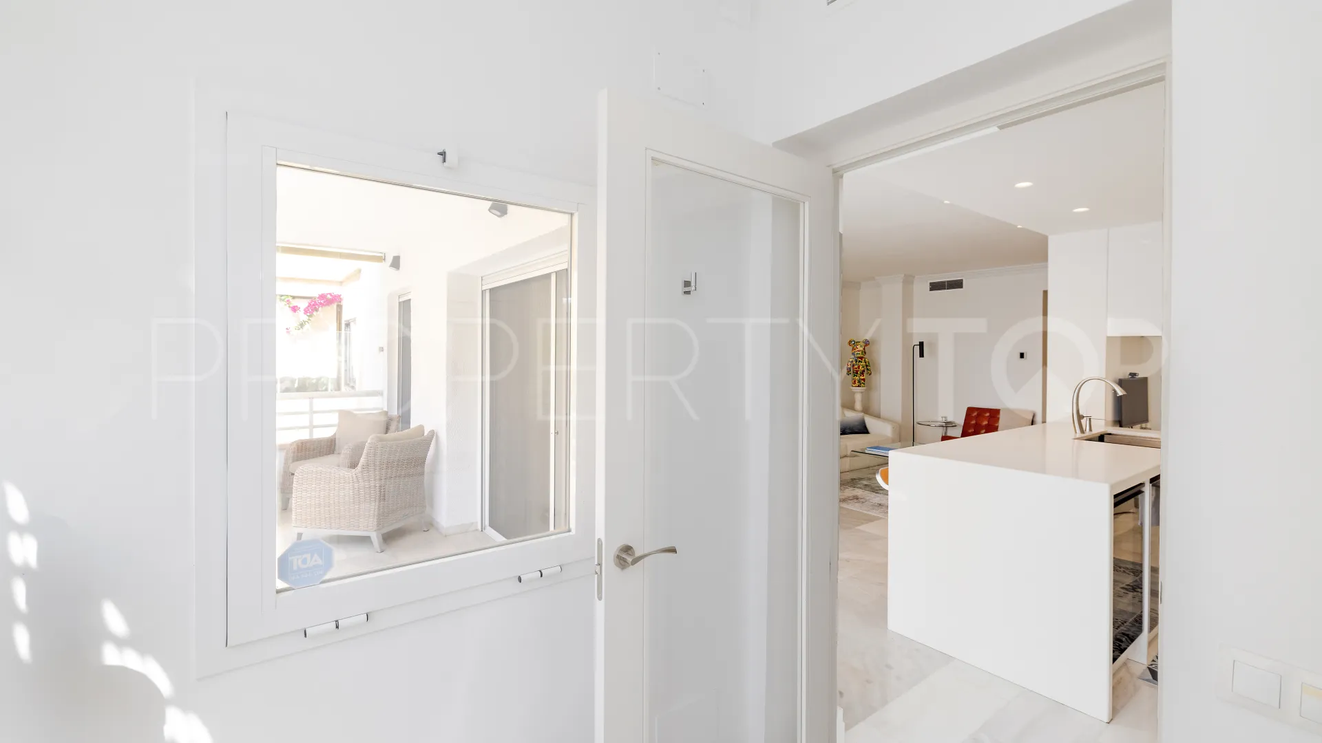 Apartamento de 4 dormitorios a la venta en Marbella Ciudad