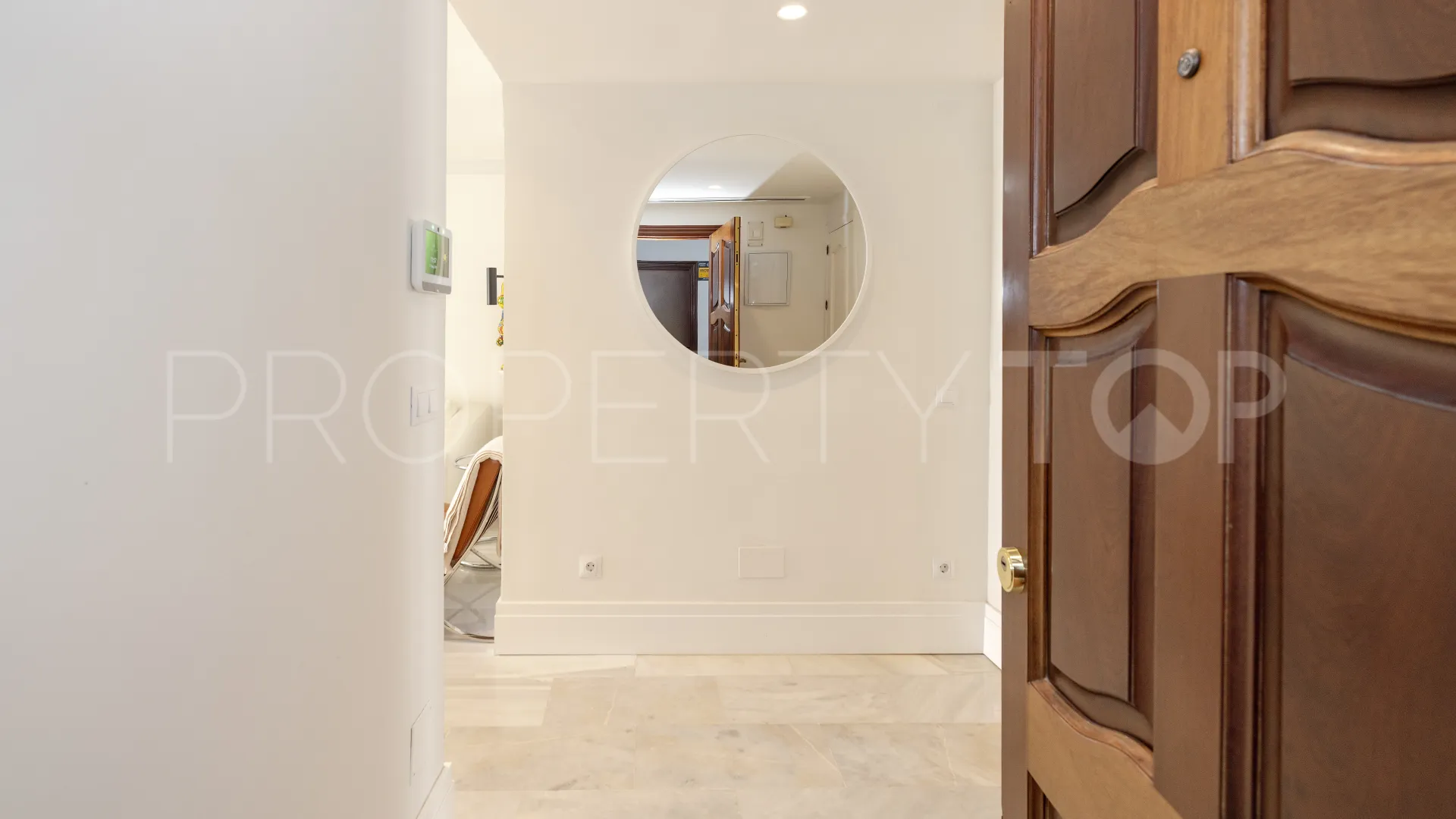 Apartamento de 4 dormitorios a la venta en Marbella Ciudad