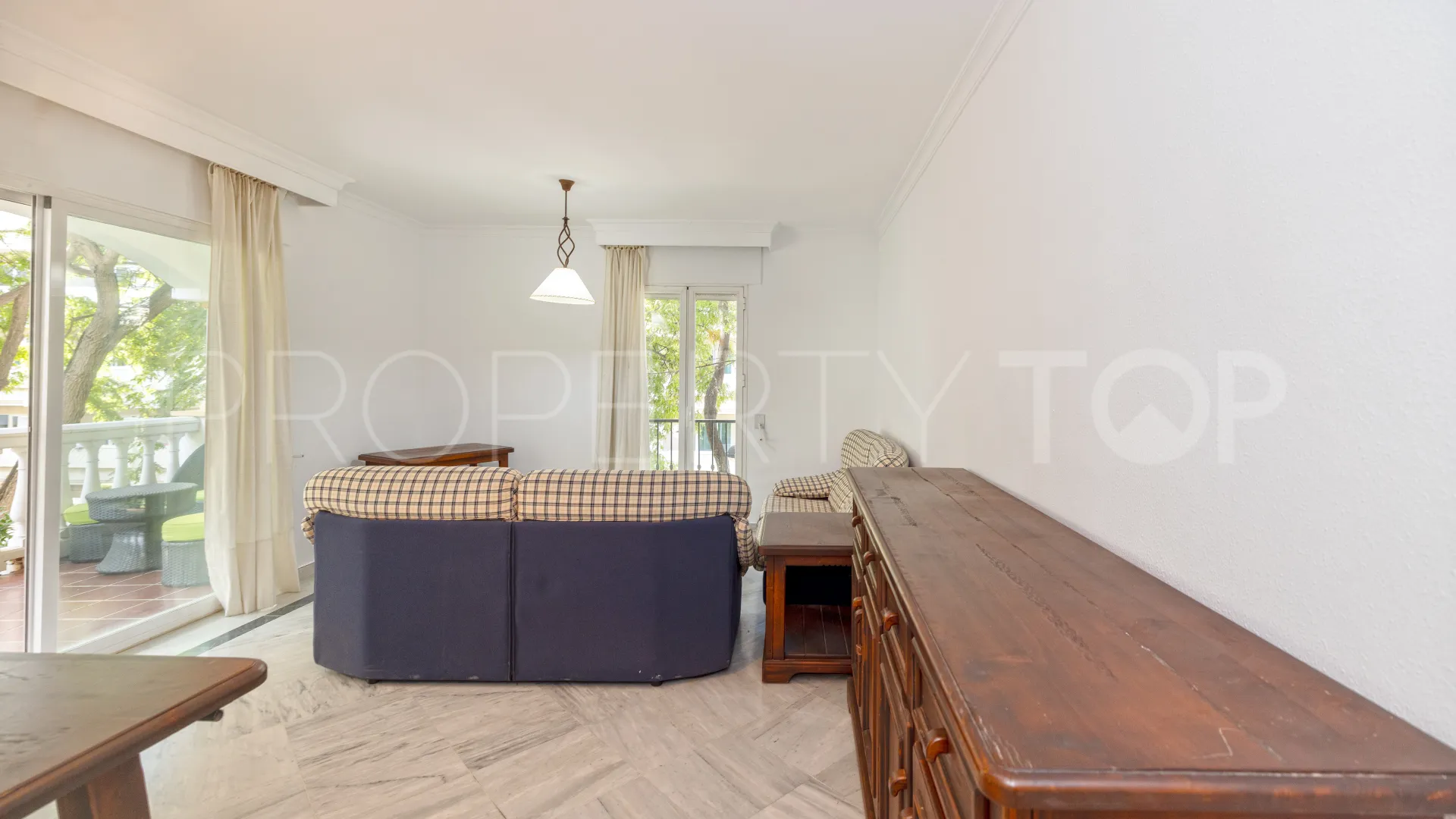 Se vende apartamento de 2 dormitorios en Hacienda Nagüeles II