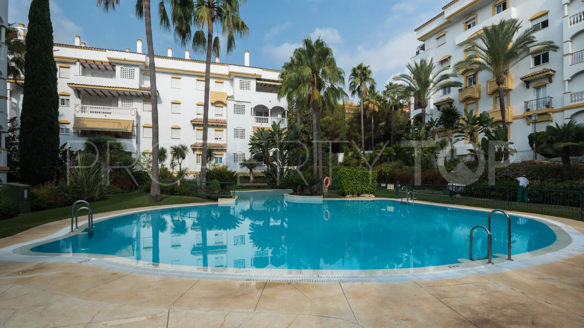 Se vende apartamento de 2 dormitorios en Hacienda Nagüeles II