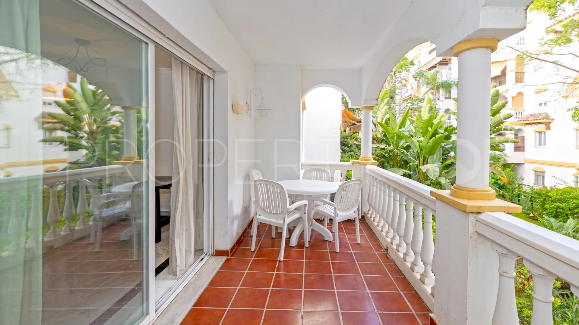 Se vende apartamento de 2 dormitorios en Hacienda Nagüeles II