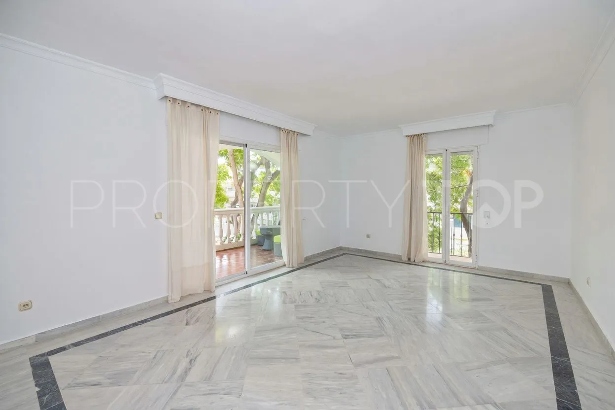 Se vende apartamento de 2 dormitorios en Hacienda Nagüeles II