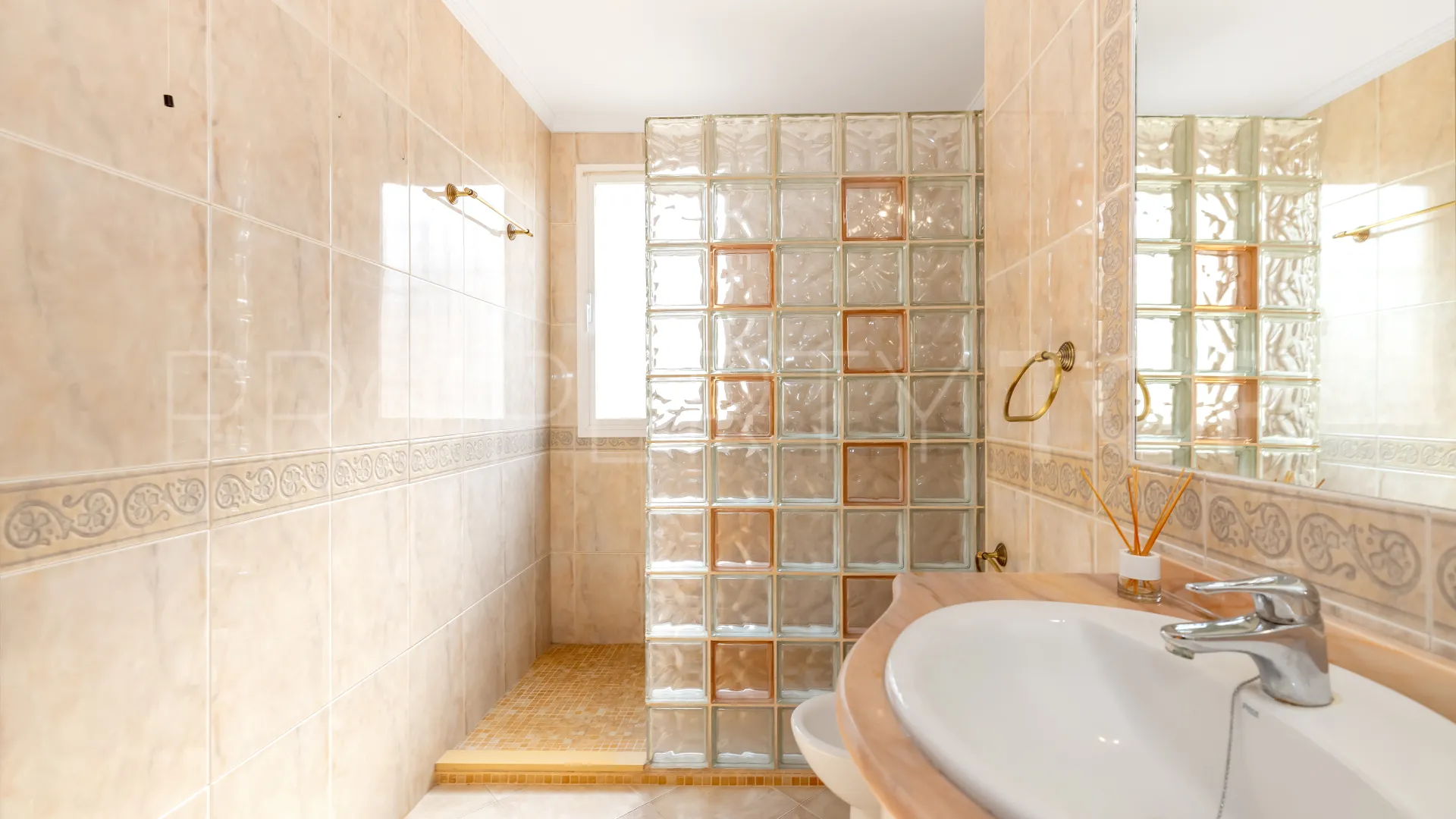 Buy town house in Xarblanca