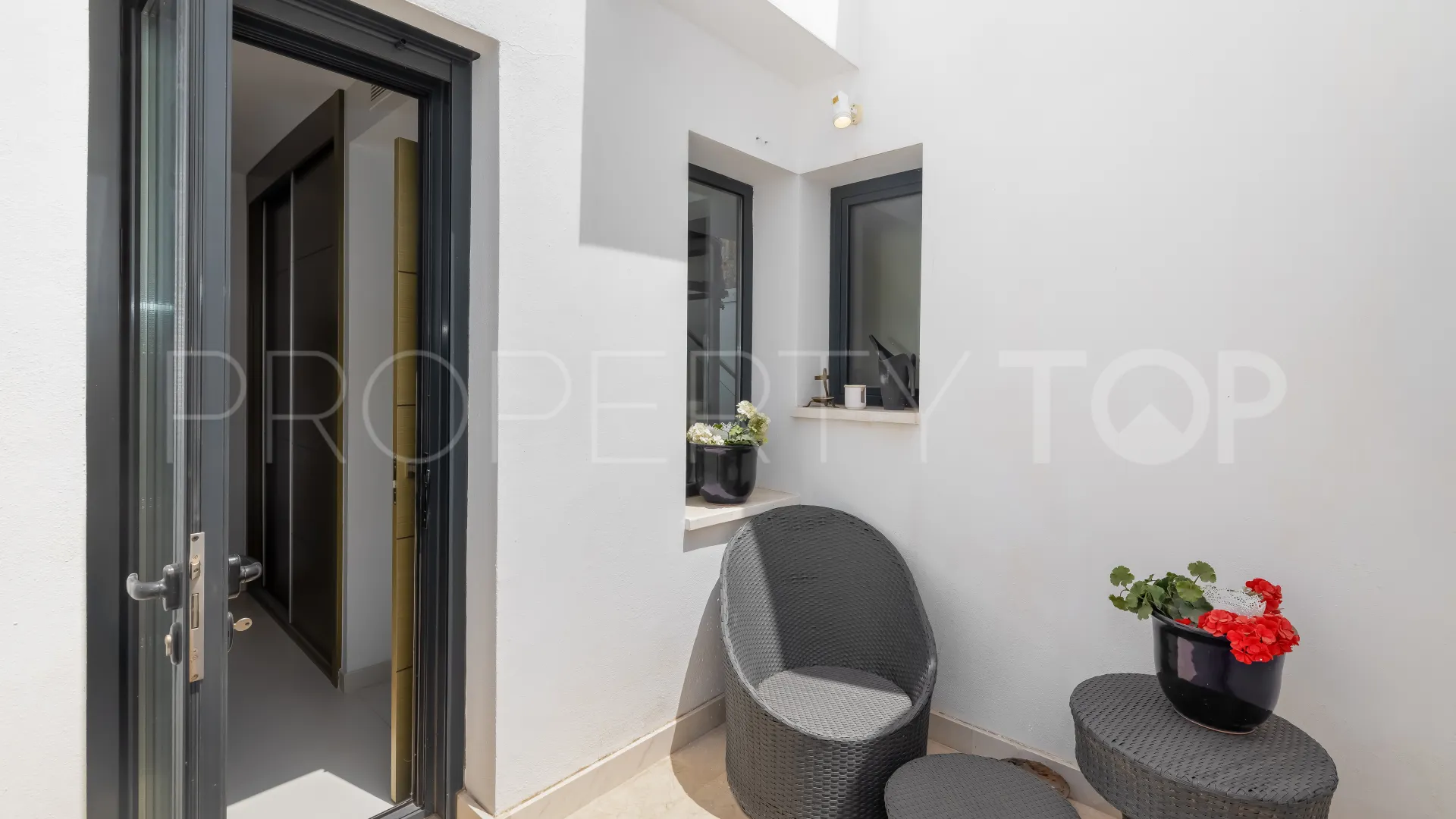 For sale Nagüeles town house