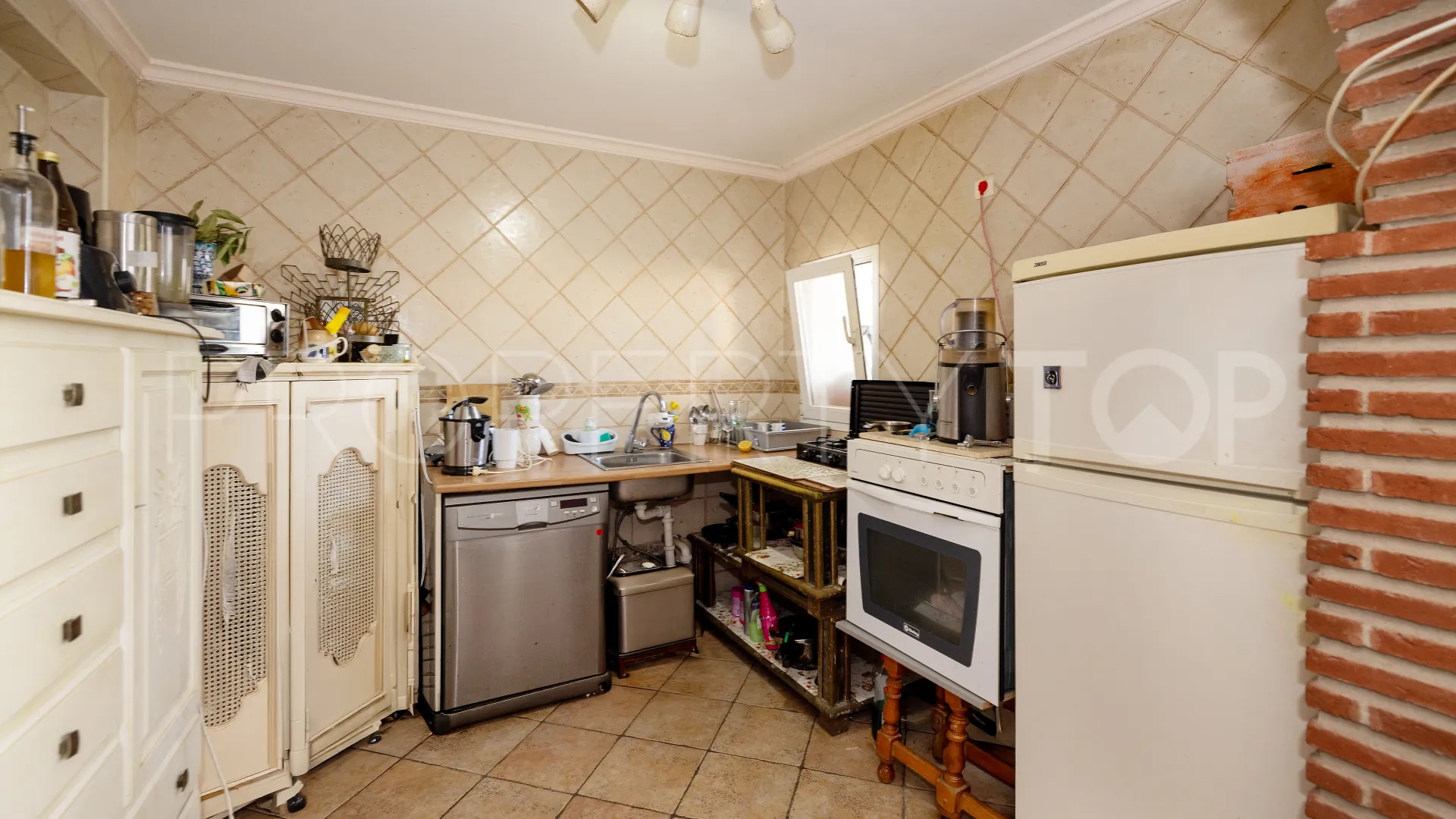 Pareado en venta en Marbella Ciudad con 6 dormitorios