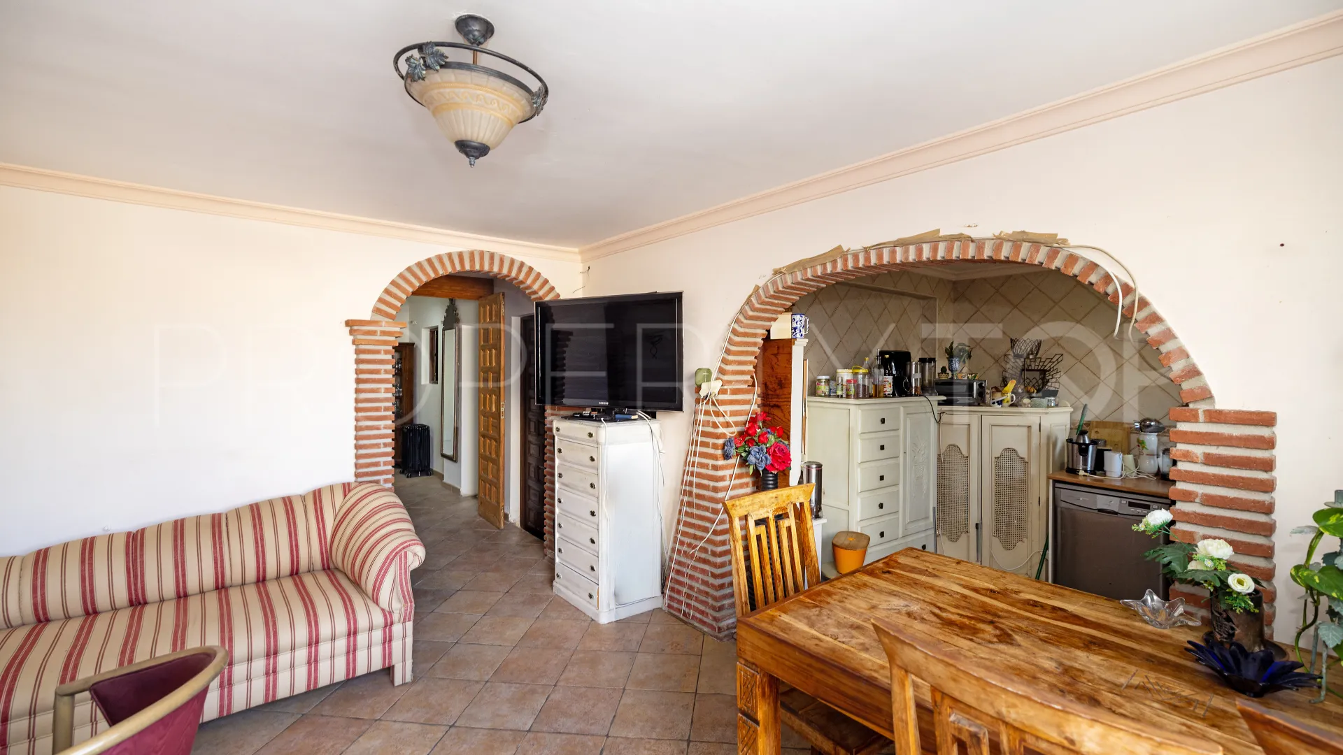 Pareado en venta en Marbella Ciudad con 6 dormitorios