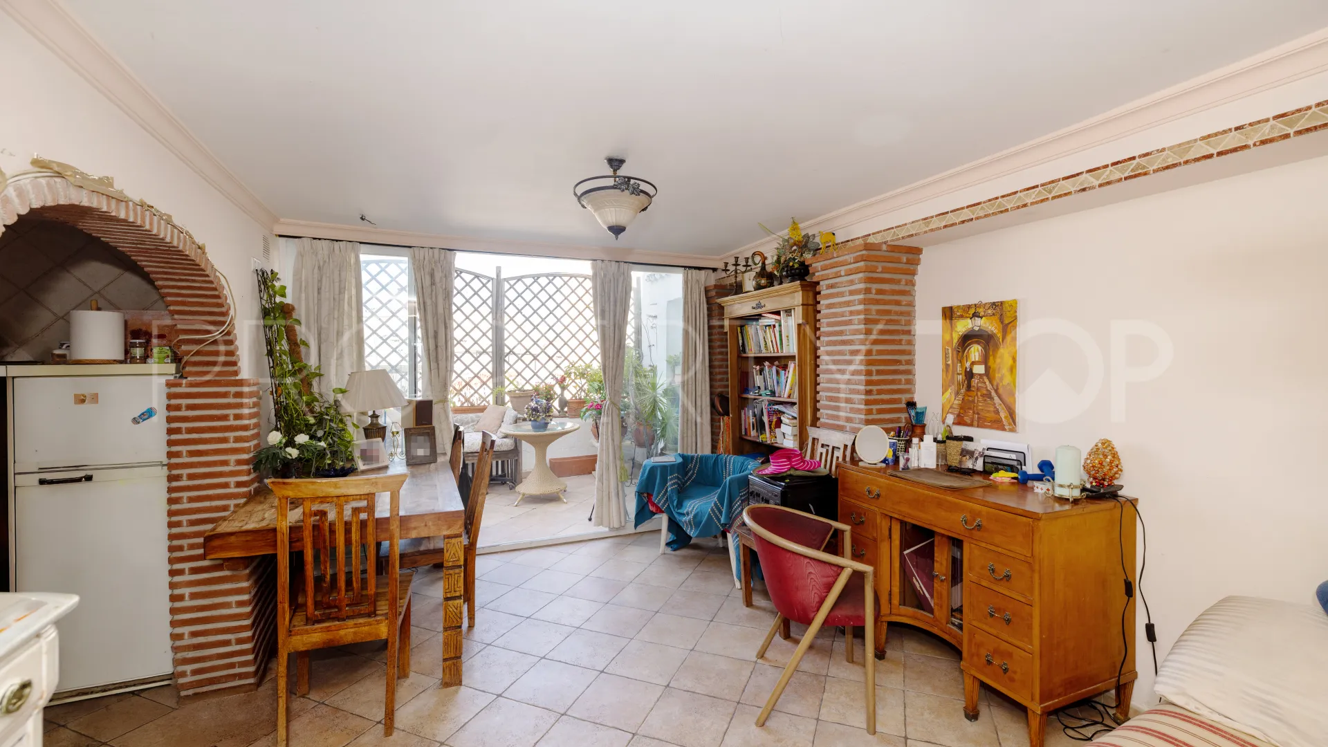 Pareado en venta en Marbella Ciudad con 6 dormitorios